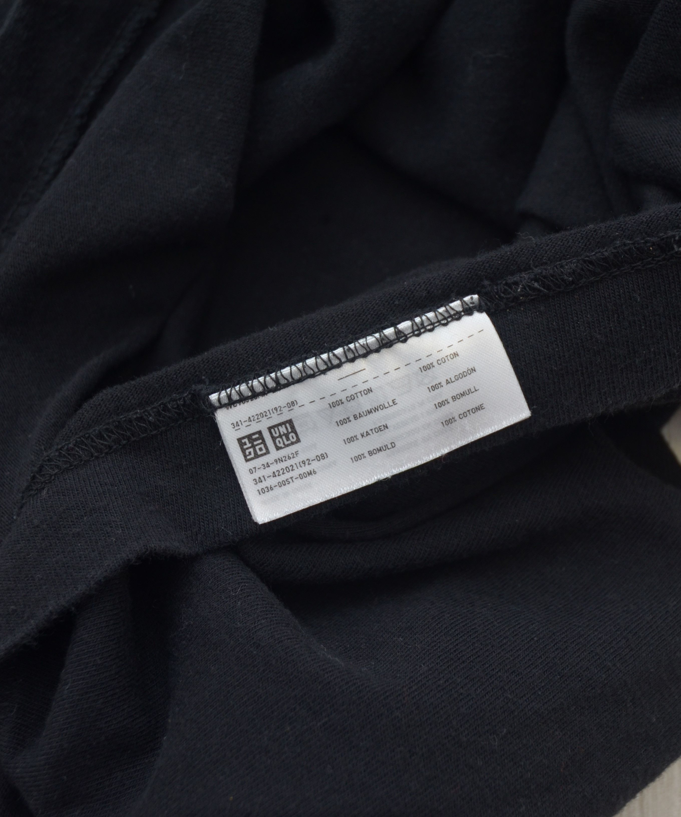 Kaws × Uniqlo Kaws x Uniqlo UT Graffiti Tank Black T-Shirt L size Size US XL / EU 56 / 4 - 8 Thumbnail