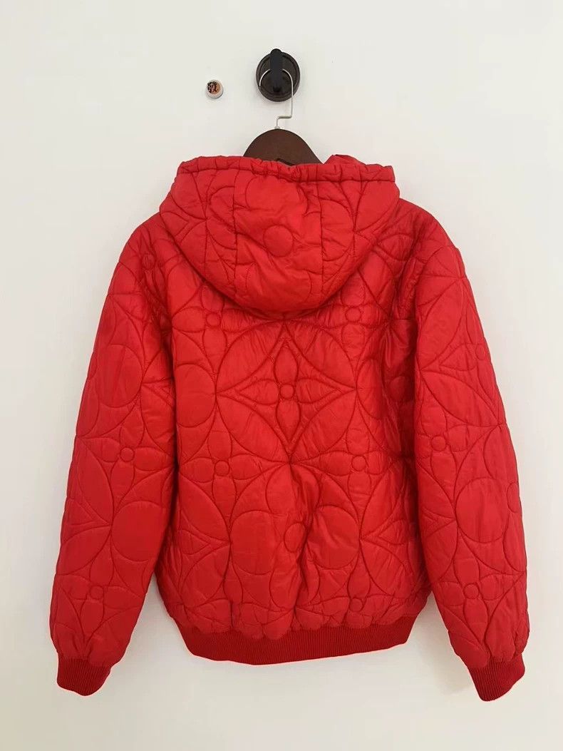 Louis Vuitton Louis Vuitton red three-flower embossed logo jacket Size US M / EU 48-50 / 2 - 3 Thumbnail