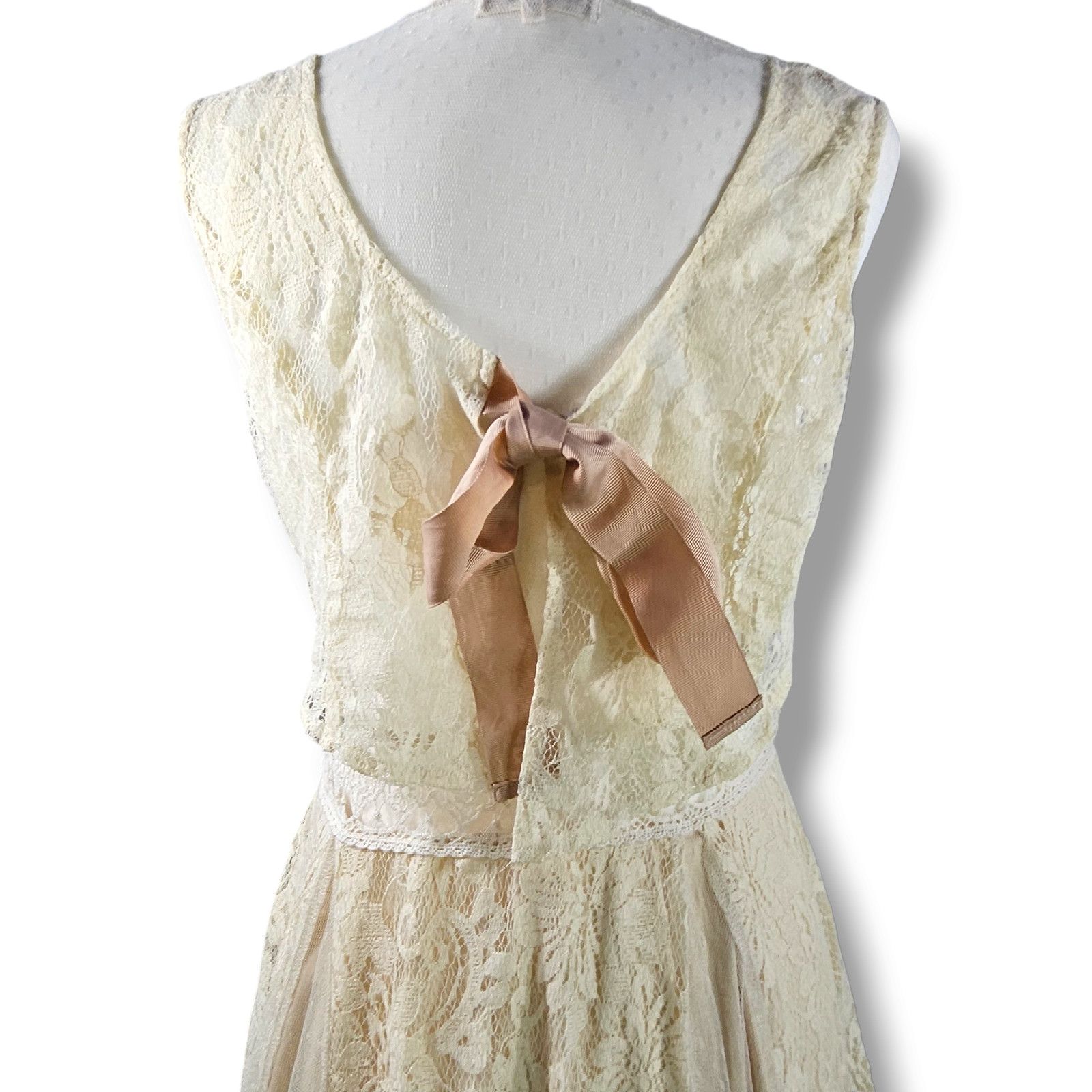 Other EUC Altar'd State Mixed Lace A-Line Dress Sz. L Champagne Size L / US 10 / IT 46 - 7 Thumbnail