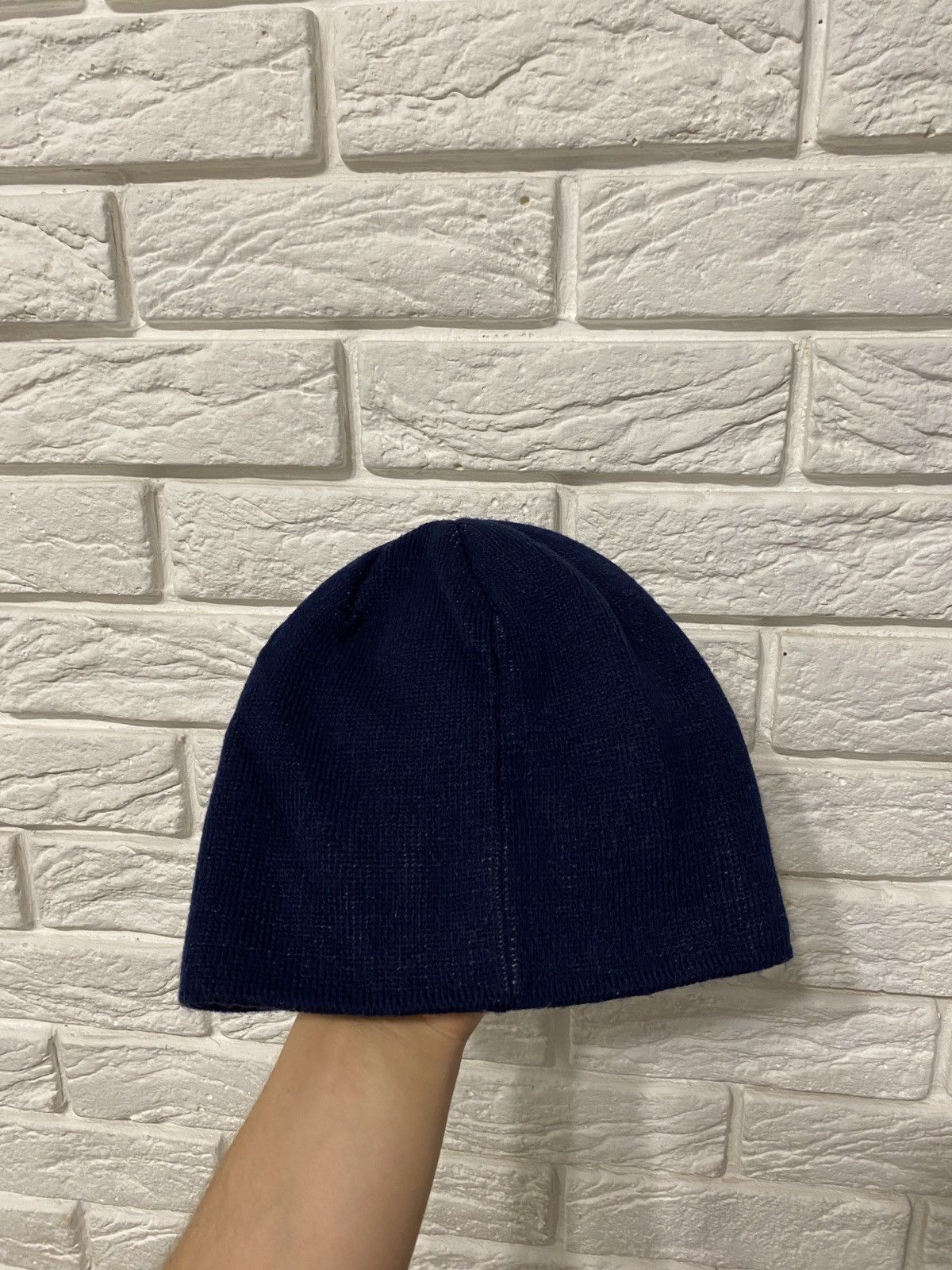 Oakley Steal🔥Oakley Beanie Hat Size ONE SIZE - 3 Thumbnail