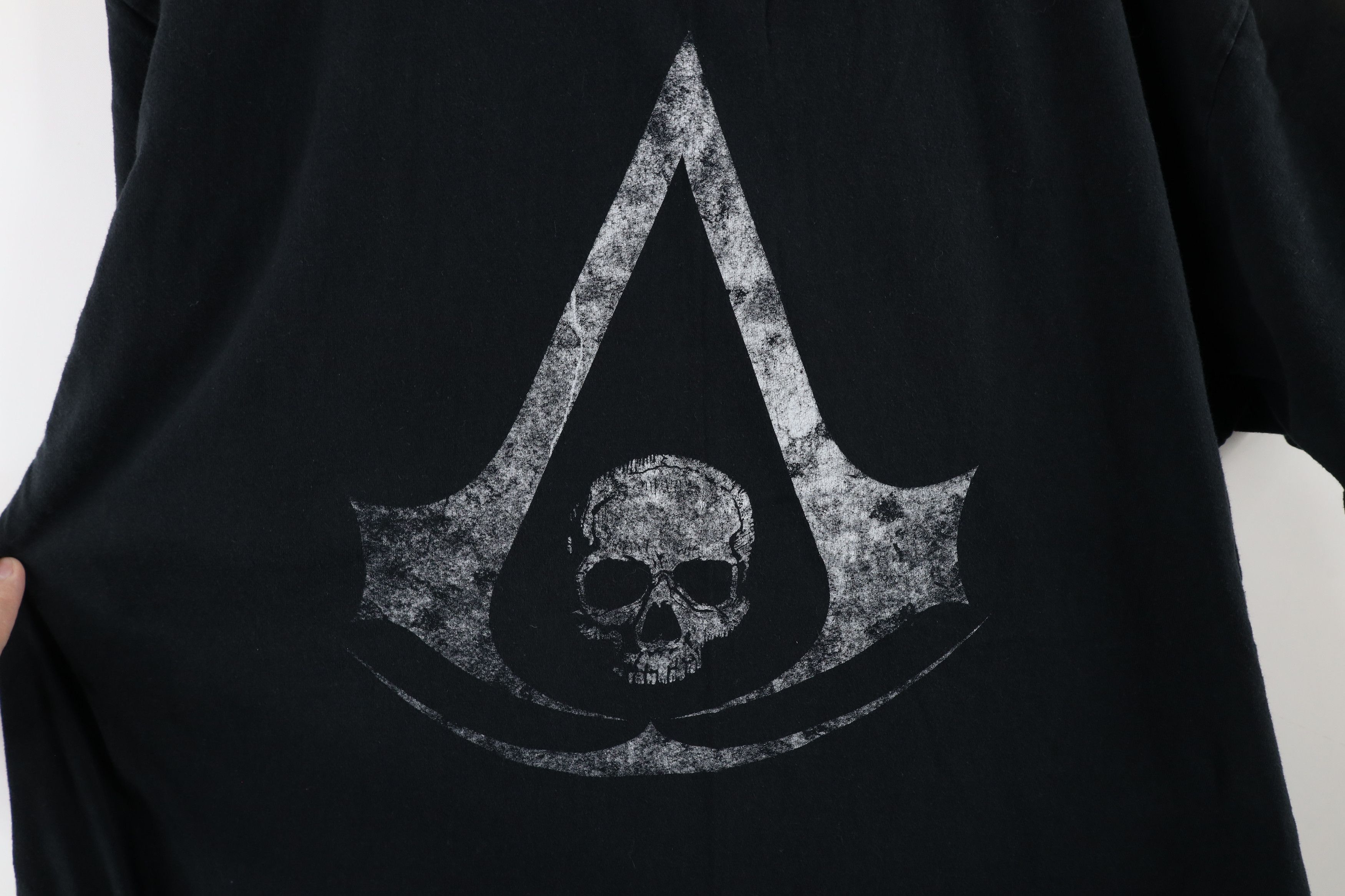 Vintage Vintage Y2K Assassins Creed IV Black Flag Video Game T-Shirt Size US XL / EU 56 / 4 - 4 Thumbnail