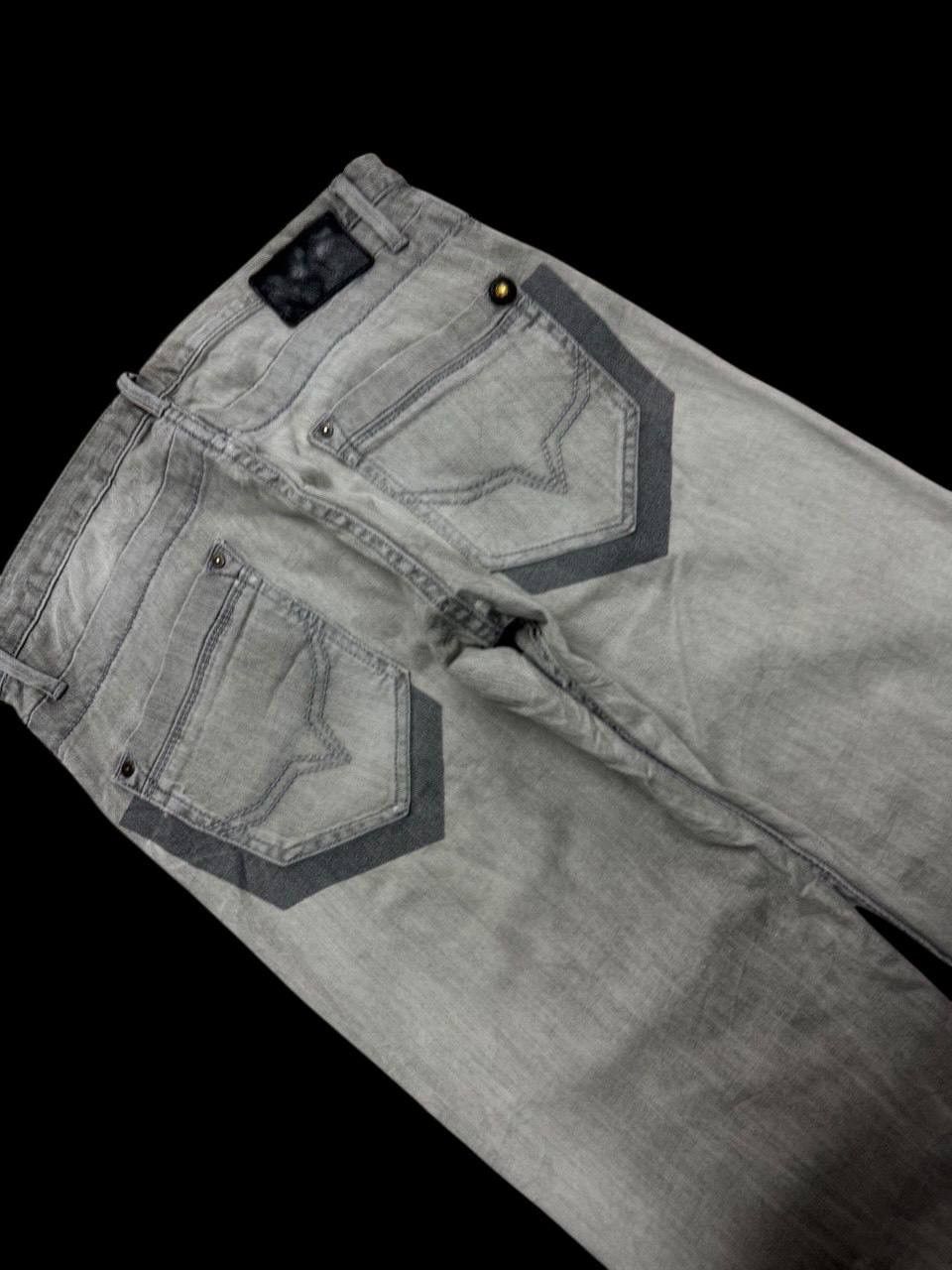 Pepe Jeans THRASHED Pepe Jeans Smoke Washed Distressed Ripped Sick Jean Size US 33 - 17 Thumbnail