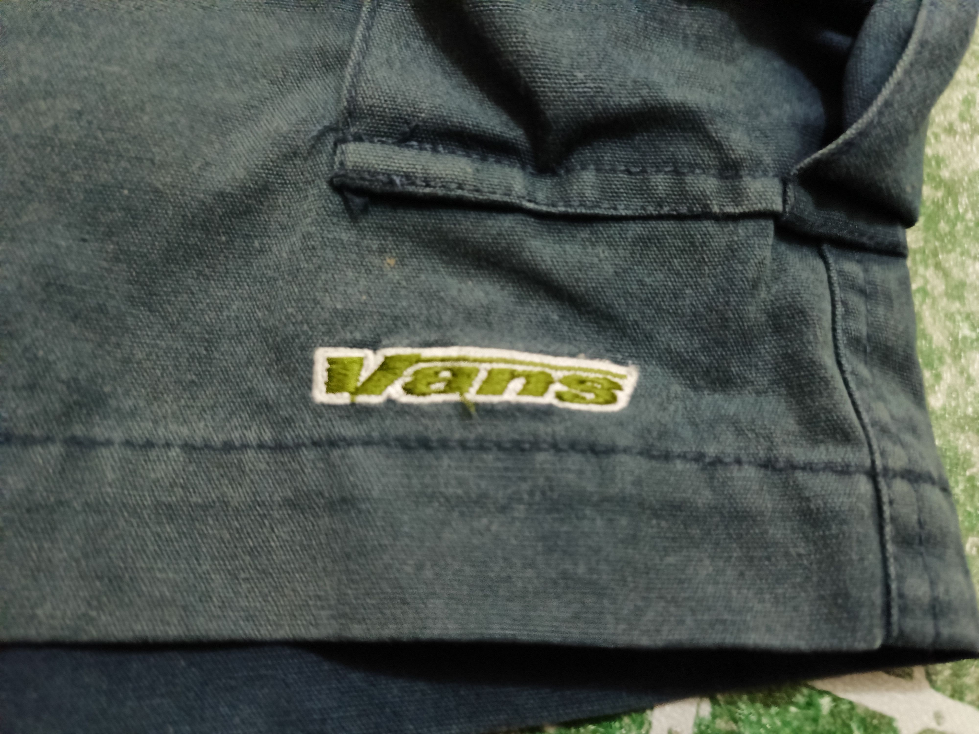 Vans Vans cargo short pants Size US 30 / EU 46 - 2 Thumbnail