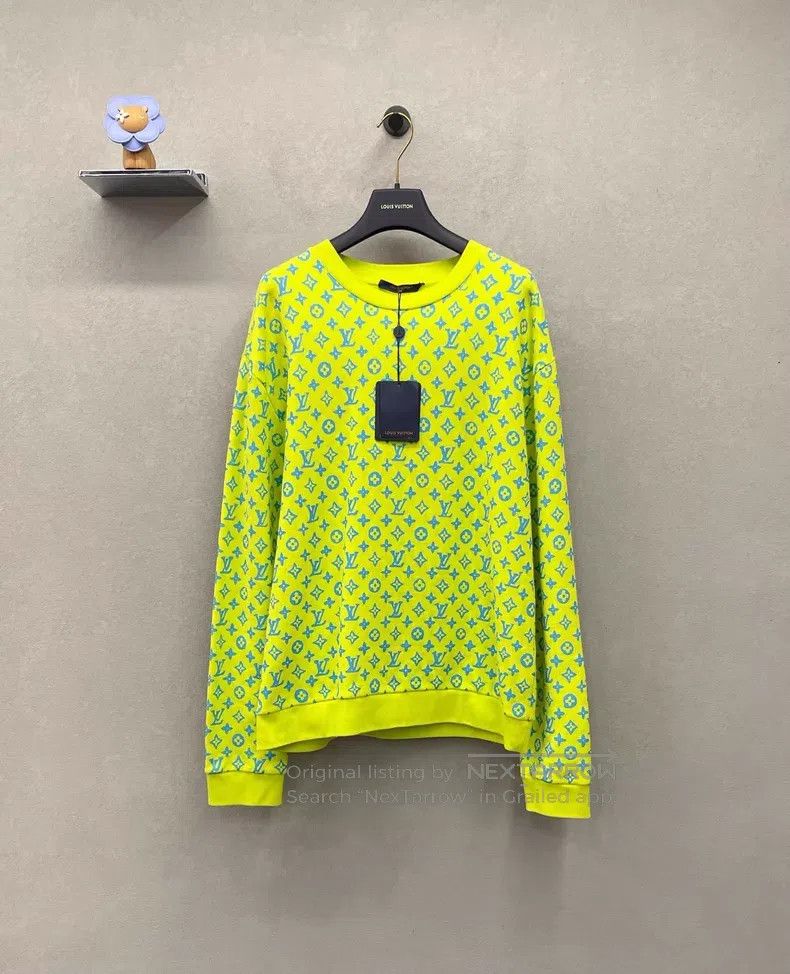 Louis Vuitton Louis Vuitton Fluorescent yellow printed sweatshirt Size US L / EU 52-54 / 3 - 1 Thumbnail