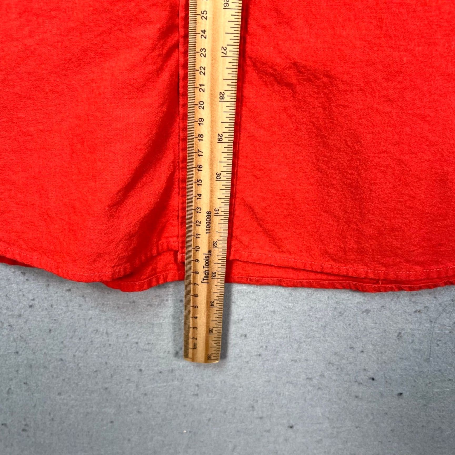 Vintage VTWO Mens Large Red Button-Up Shirt Cotton / Linen Blend Relaxed Fit Long Sleeve Shirt Mens Large Red VTWO Button-Up Cam? Size US L / EU 52-54 / 3 - 6 Thumbnail