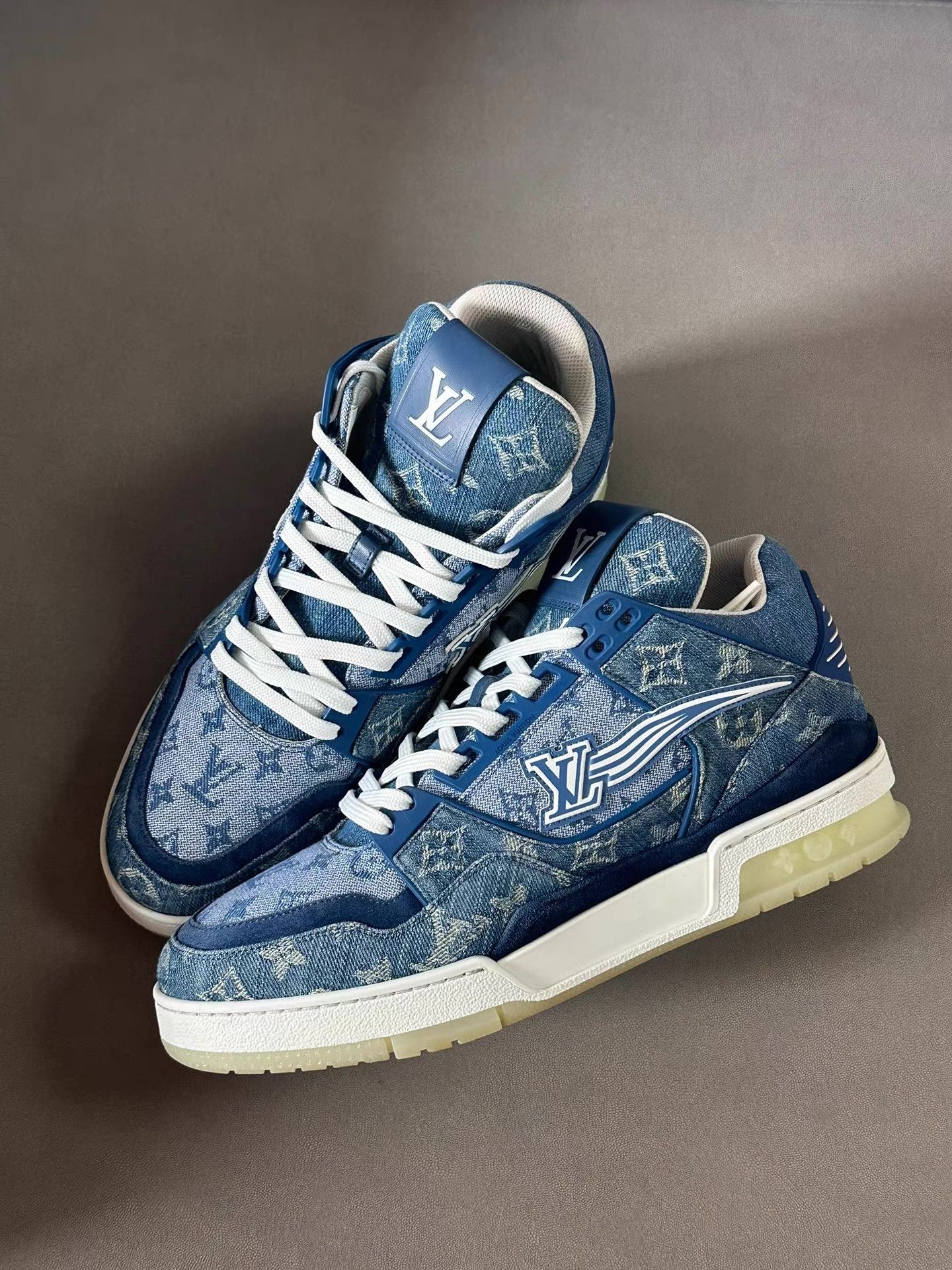 Louis Vuitton Louis Vuitton Trainer Blue Denim Q20 Size US 8.5 / EU 41-42 - 1 Thumbnail