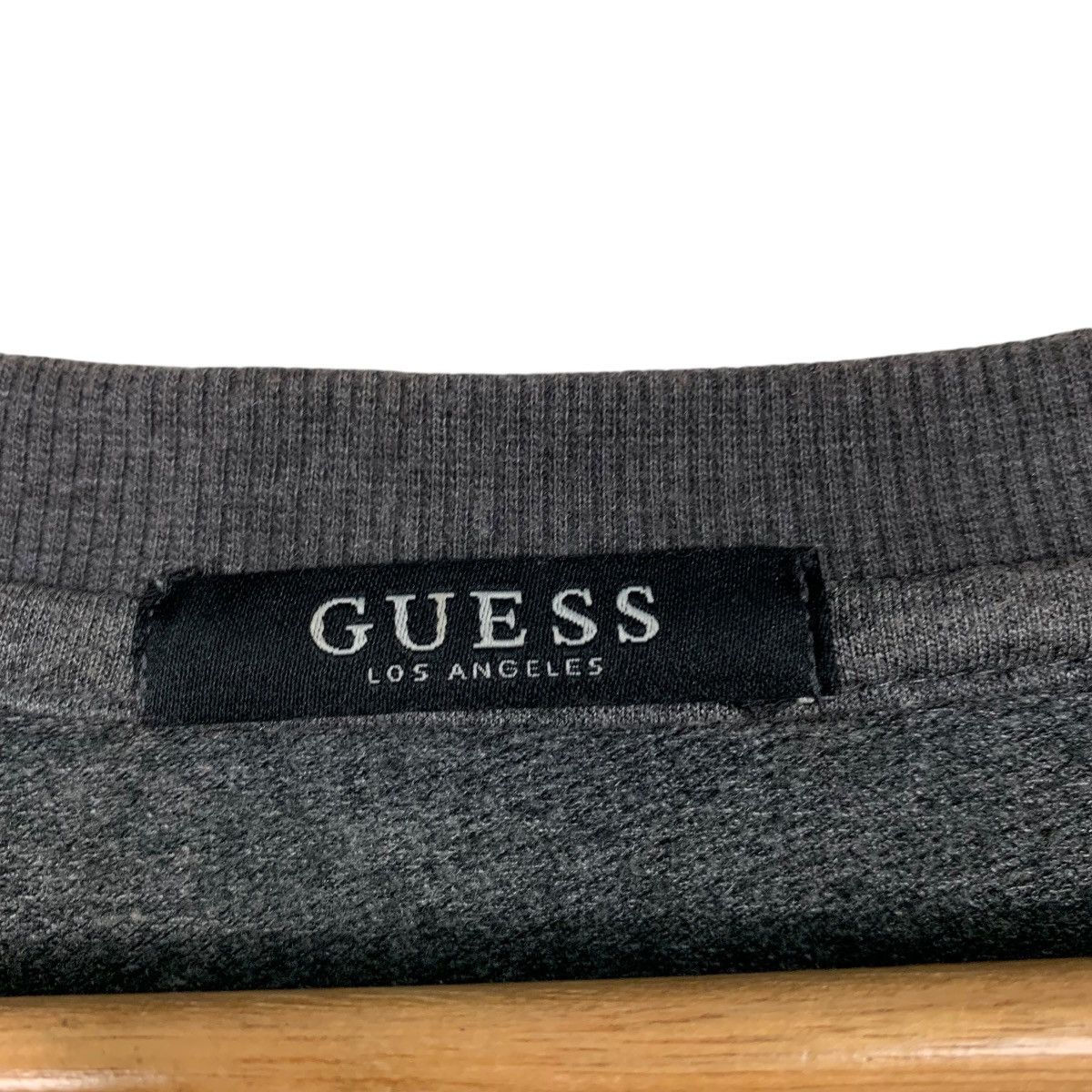 Guess GUESS Los Angeles Big Logo Crewneck Sweatshirt #1652-C74 Size US XL / EU 56 / 4 - 11 Thumbnail