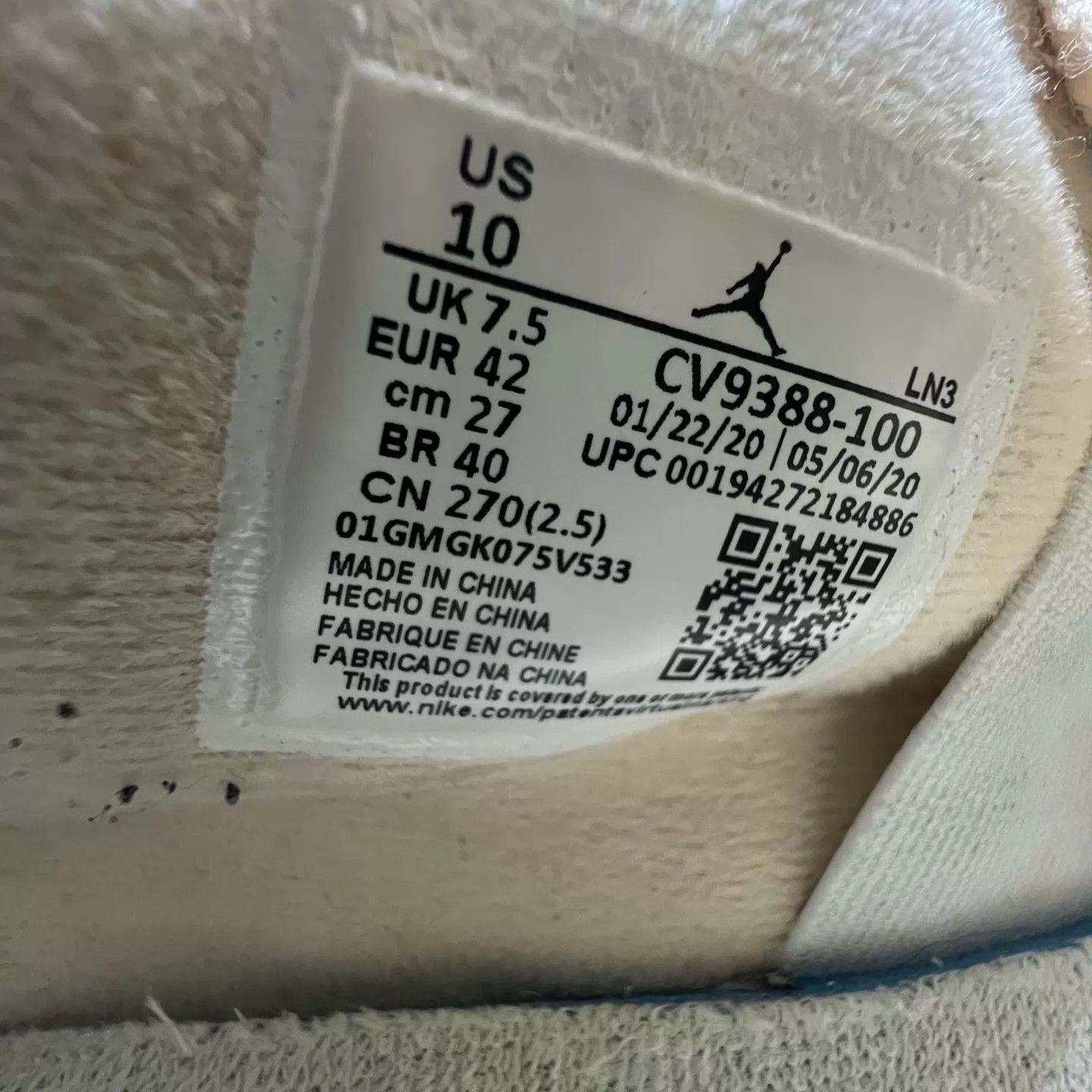 Nike OW x AJ4 'White Sail' Size 42 MINT Boxed Size US 9 / EU 42 - 8 Thumbnail
