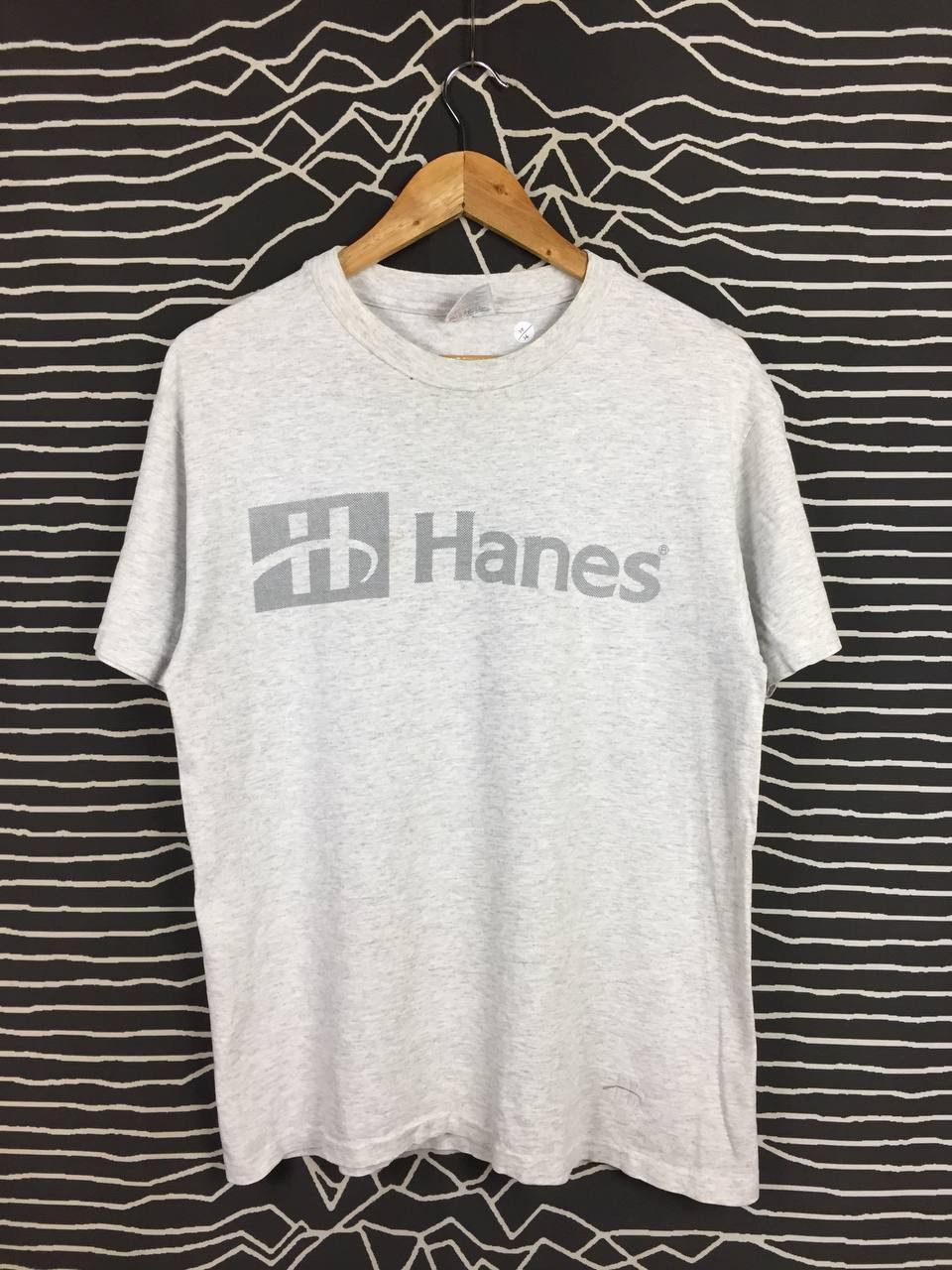 Vintage Vtg 90s Hanes Center Classic Logo Single Stitches Tee Size US M / EU 48-50 / 2 - 1 Thumbnail