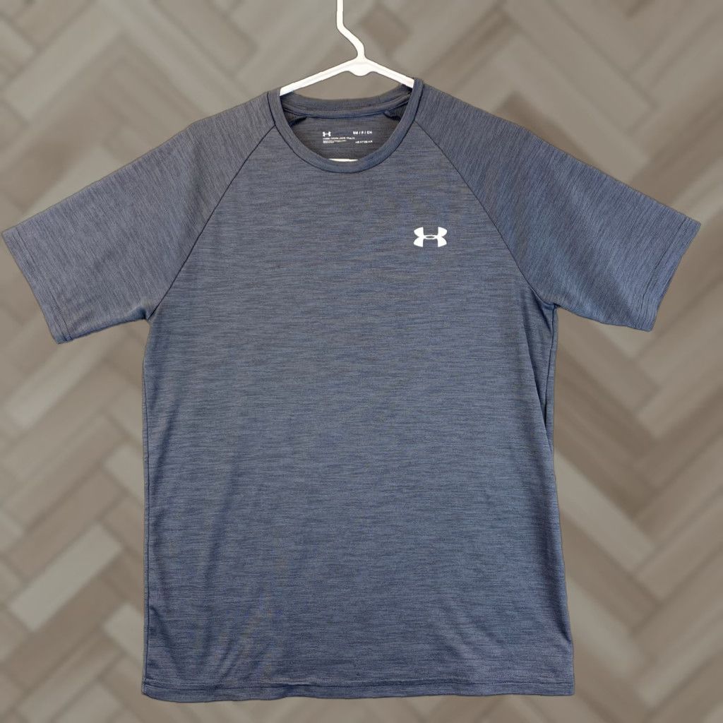 Under Armour Under Armour HeatGear Shirt Mens S Short Sleeve Gray 52-9 Running Pullover Casual Activewear Size US S / EU 44-46 / 1 - 1 Thumbnail