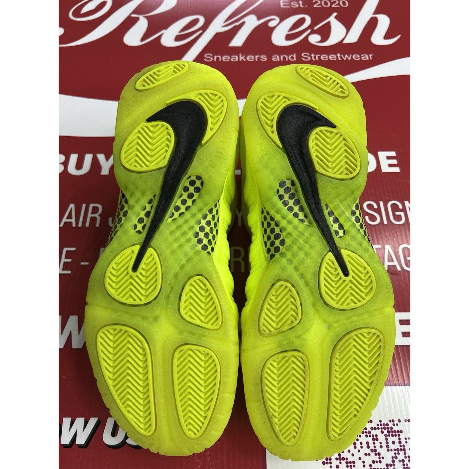 Nike Nike Air Foamposite Pro Volt Size 8.5 (624041-700) Size US 8.5 / EU 41-42 - 6 Thumbnail