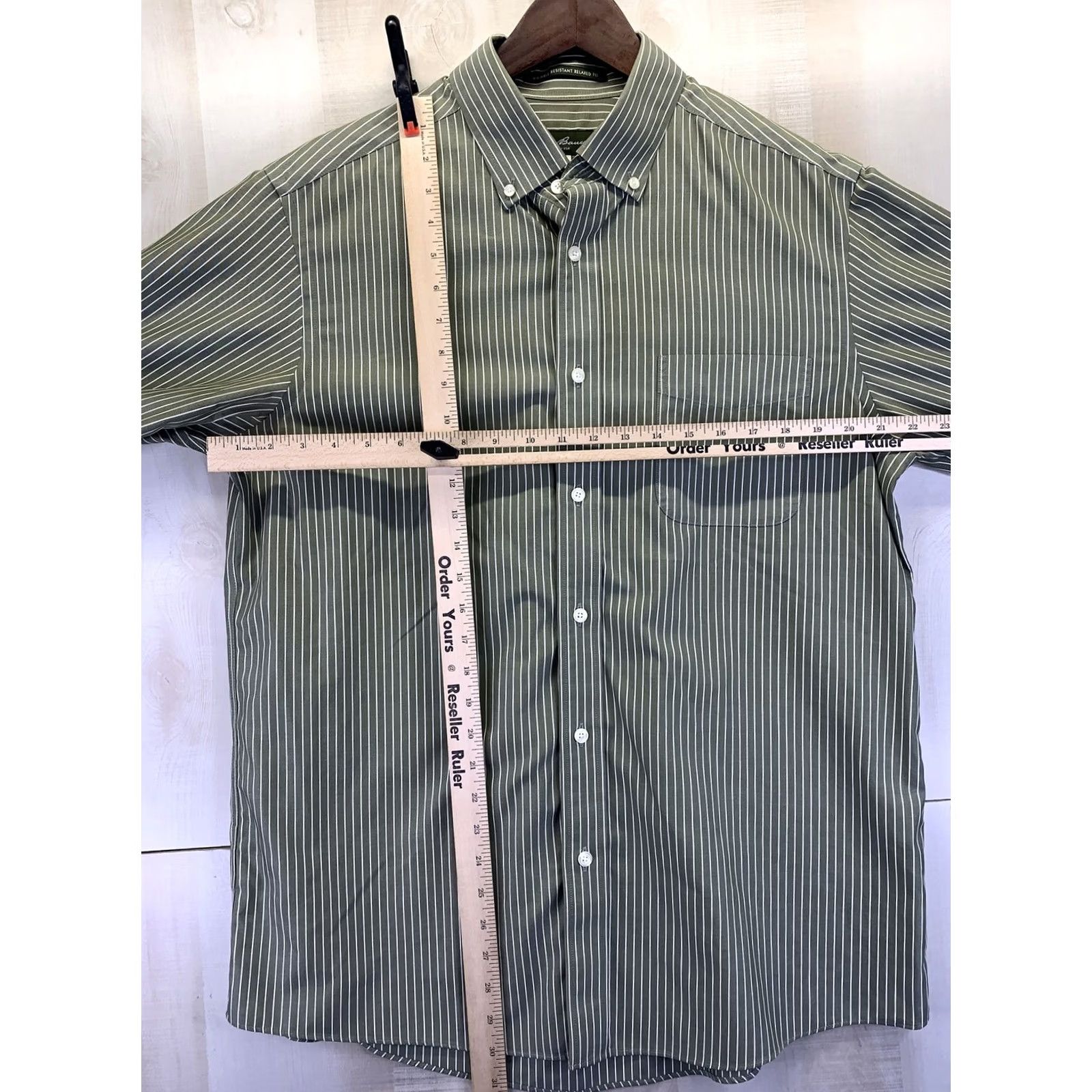 Eddie Bauer Eddie Bauer Wrinkle Resistant Relaxed Fit Green Striped Button Down Shirt SZ L Size US L / EU 52-54 / 3 - 3 Thumbnail