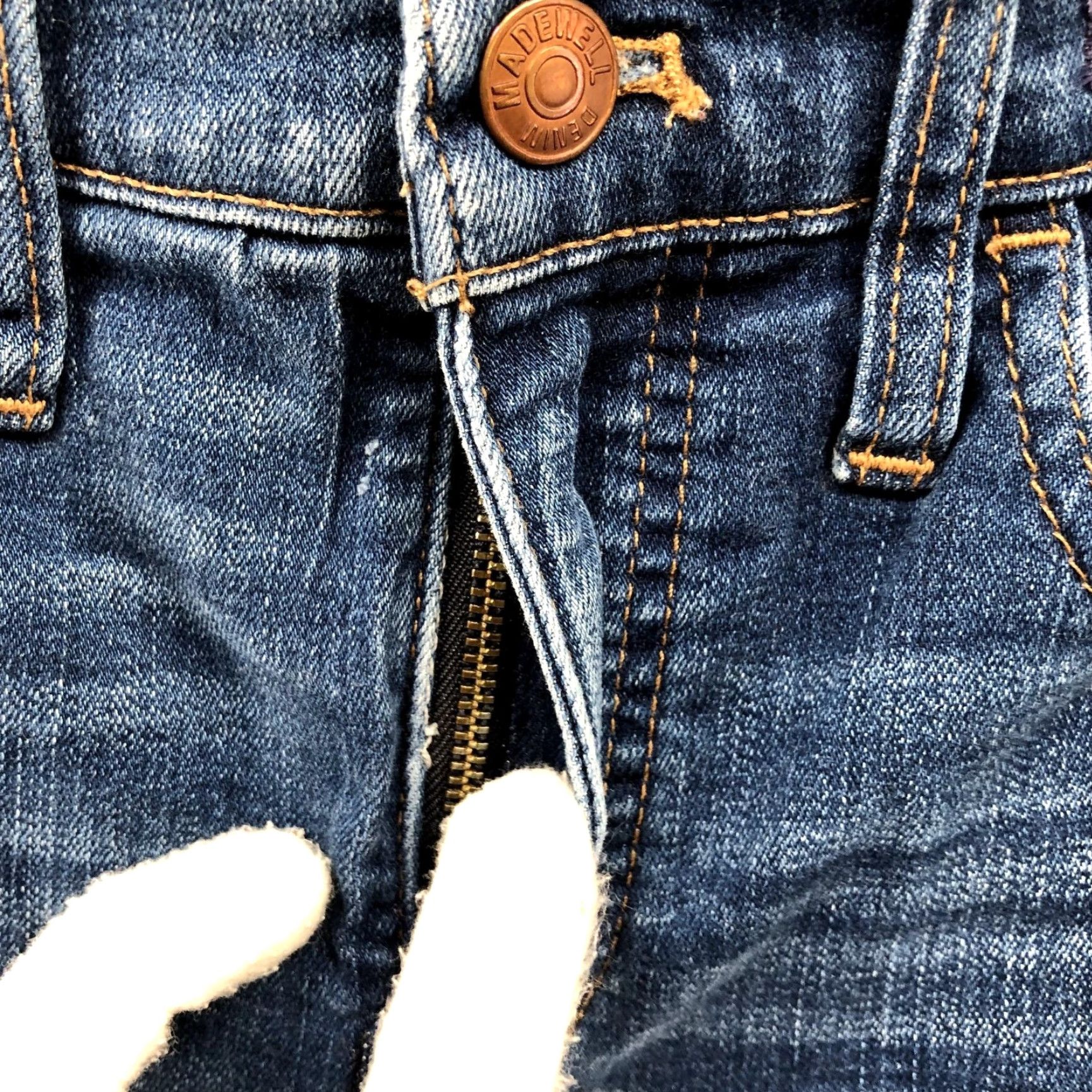 Madewell Madewell Roadtripper Jeans Womens 26 Blue Skinny Mid Rise Medium Wash Skinny Denim Jeans Slim Fit 5-Pocket Stretch Womens Regular Tailored N/A Size 26" / US 2 / IT 38 - 5 Thumbnail