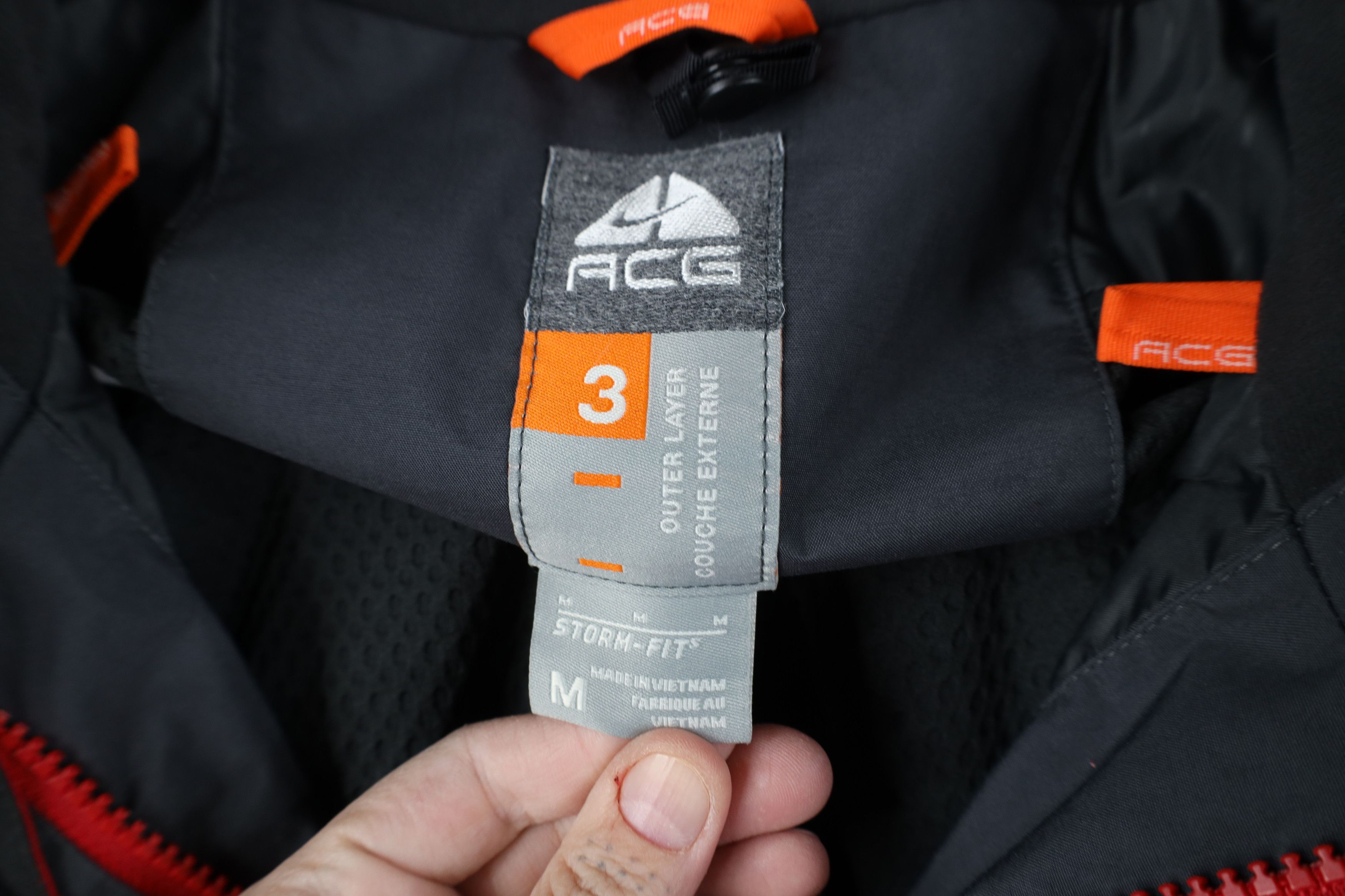 Nike Vintage Nike ACG Mini Swoosh Waterproof Hooded Rain Jacket Size US M / EU 48-50 / 2 - 11 Thumbnail