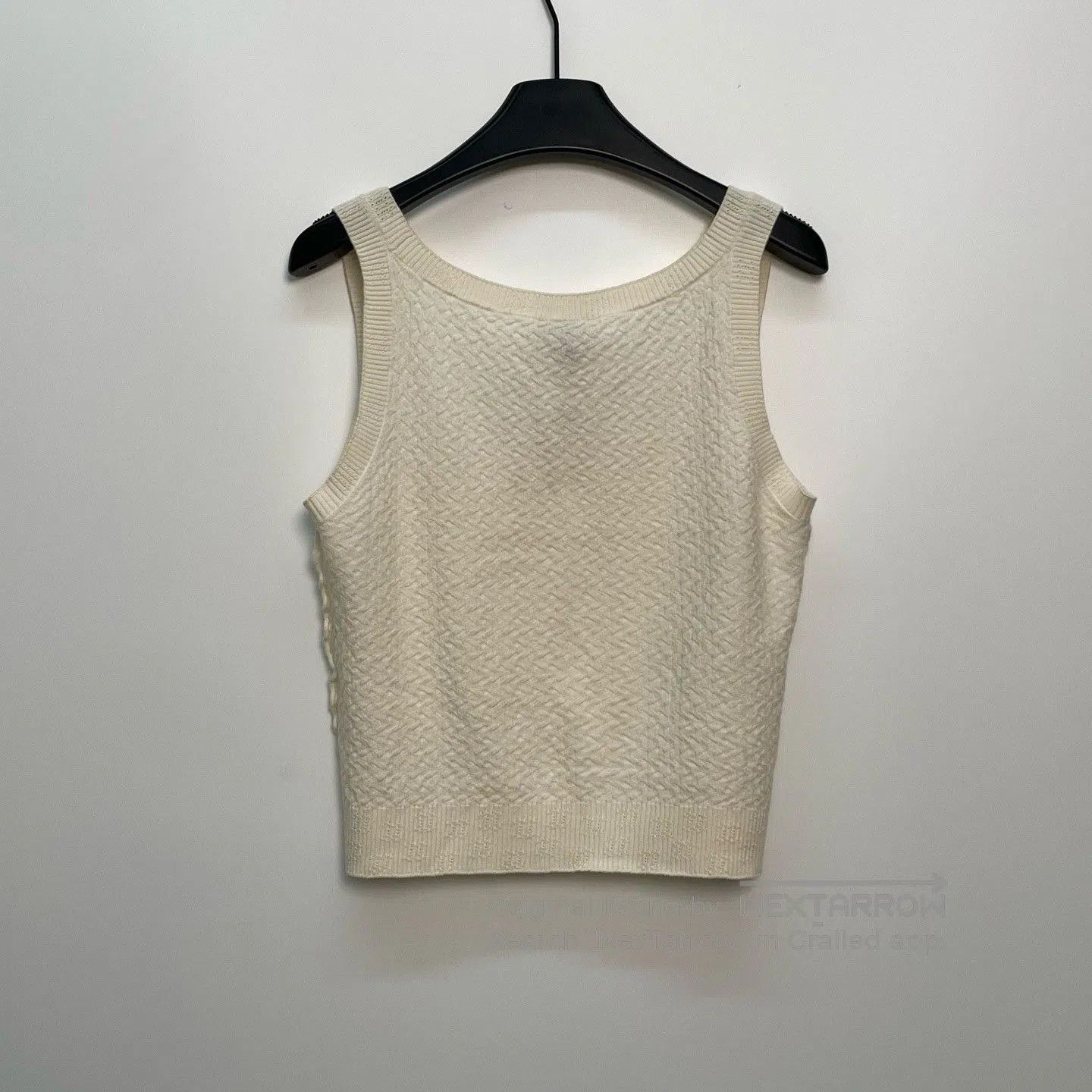 Chanel CHANEL White Round Neck Knit Top 40. Size S / US 4 / IT 40 - 2 Thumbnail