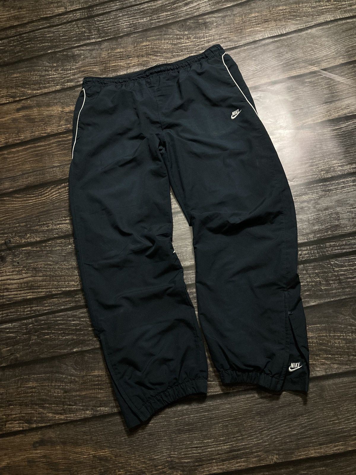 Nike Nike nylon pants XL size Size US 34 / EU 50 - 1 Thumbnail