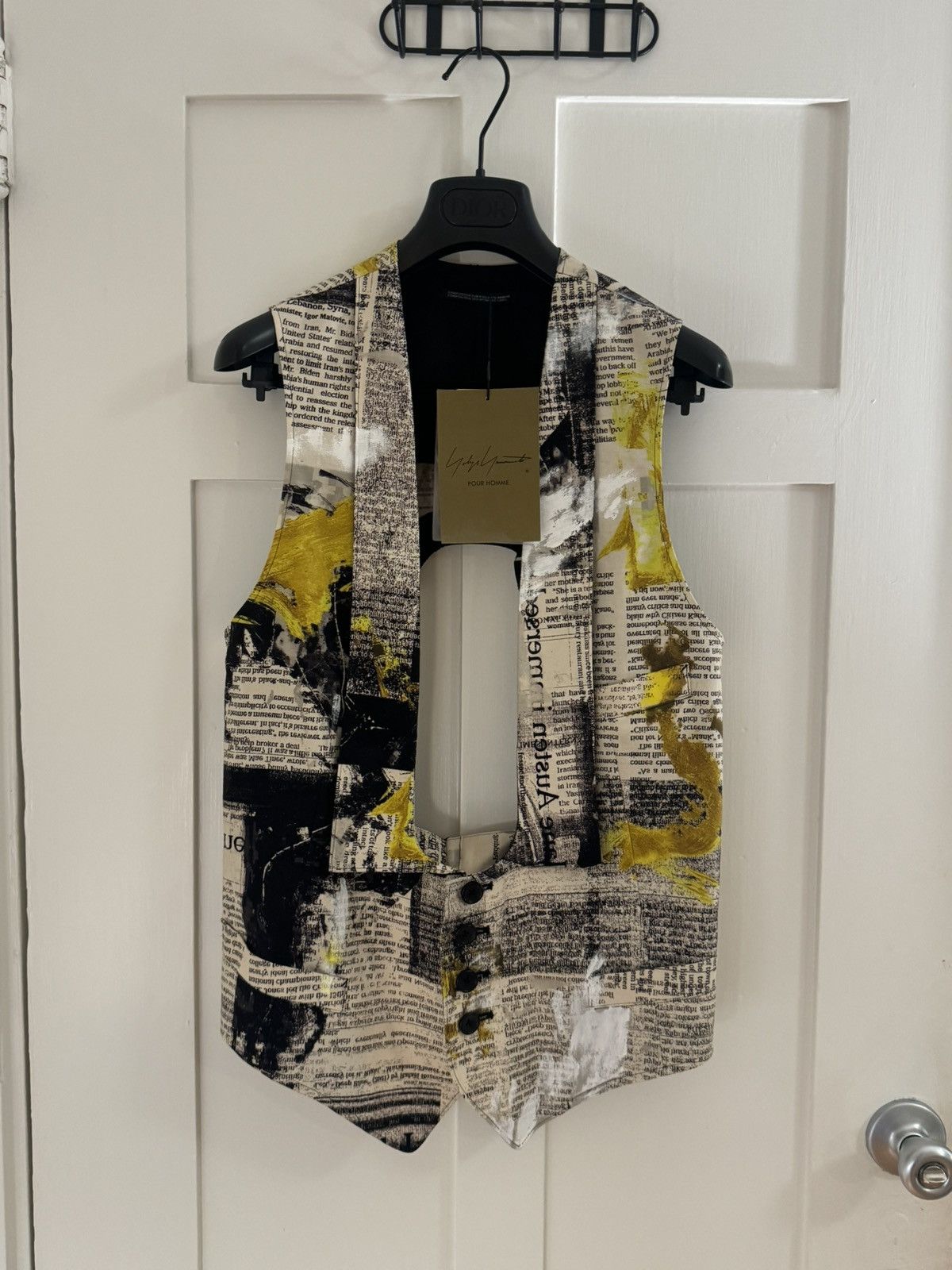 Yohji Yamamoto Yohji Yamamoto Pour Homme SS22 Newspaper-Print Vest Size 46R - 2 Thumbnail