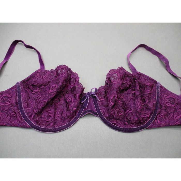 Victoria's Secret 34DD Victorias Secret Womens Purple Underwire