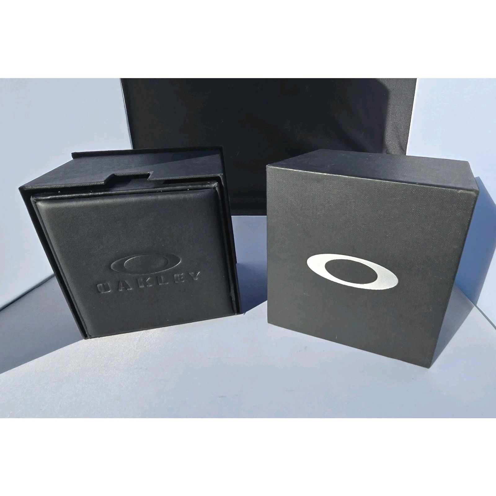 Oakley NEW Oakley Crystal Crankcase Swiss Dive Watch Stainles Steel Size 32 - 2 Thumbnail