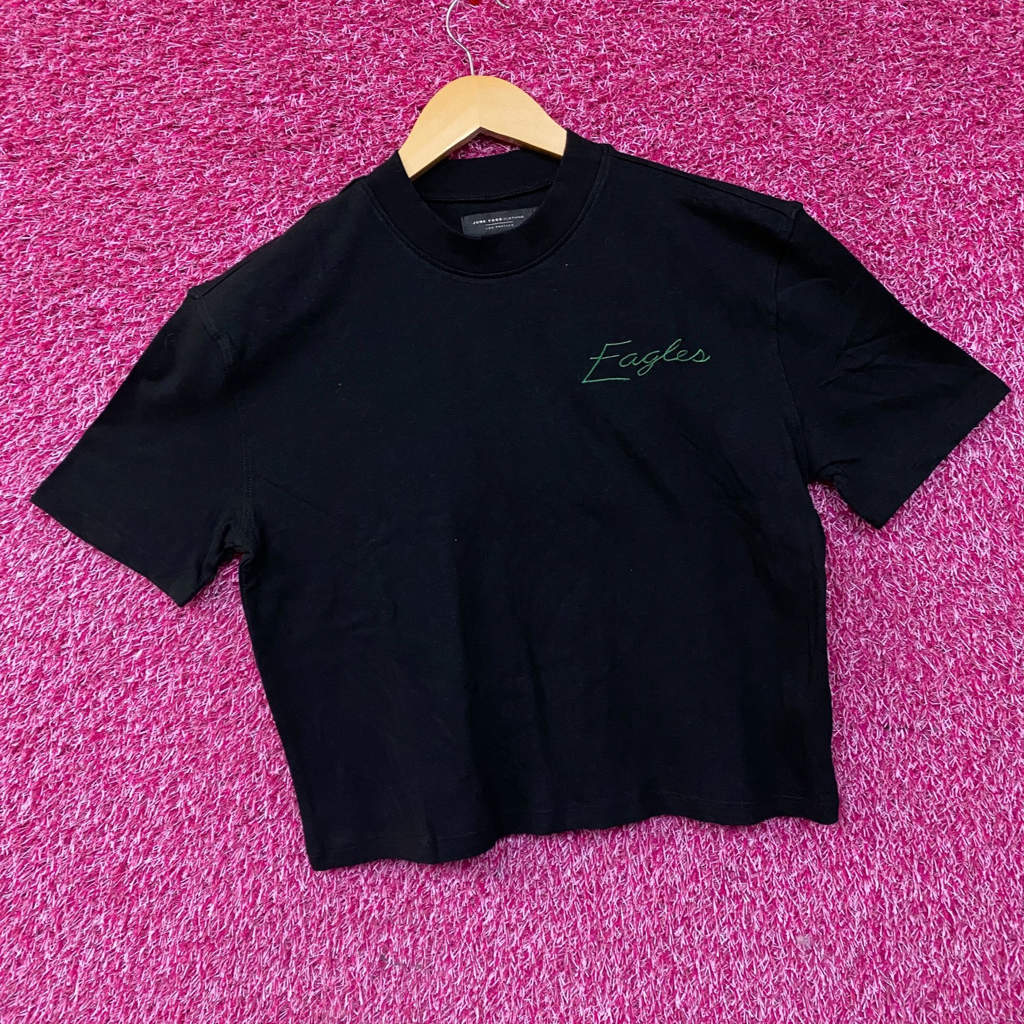 NFL Junk Food Clothing NFL Philadelphia Eagles Mock Neck Crop Sh Size US XS / EU 42 / 0 - 3 Thumbnail
