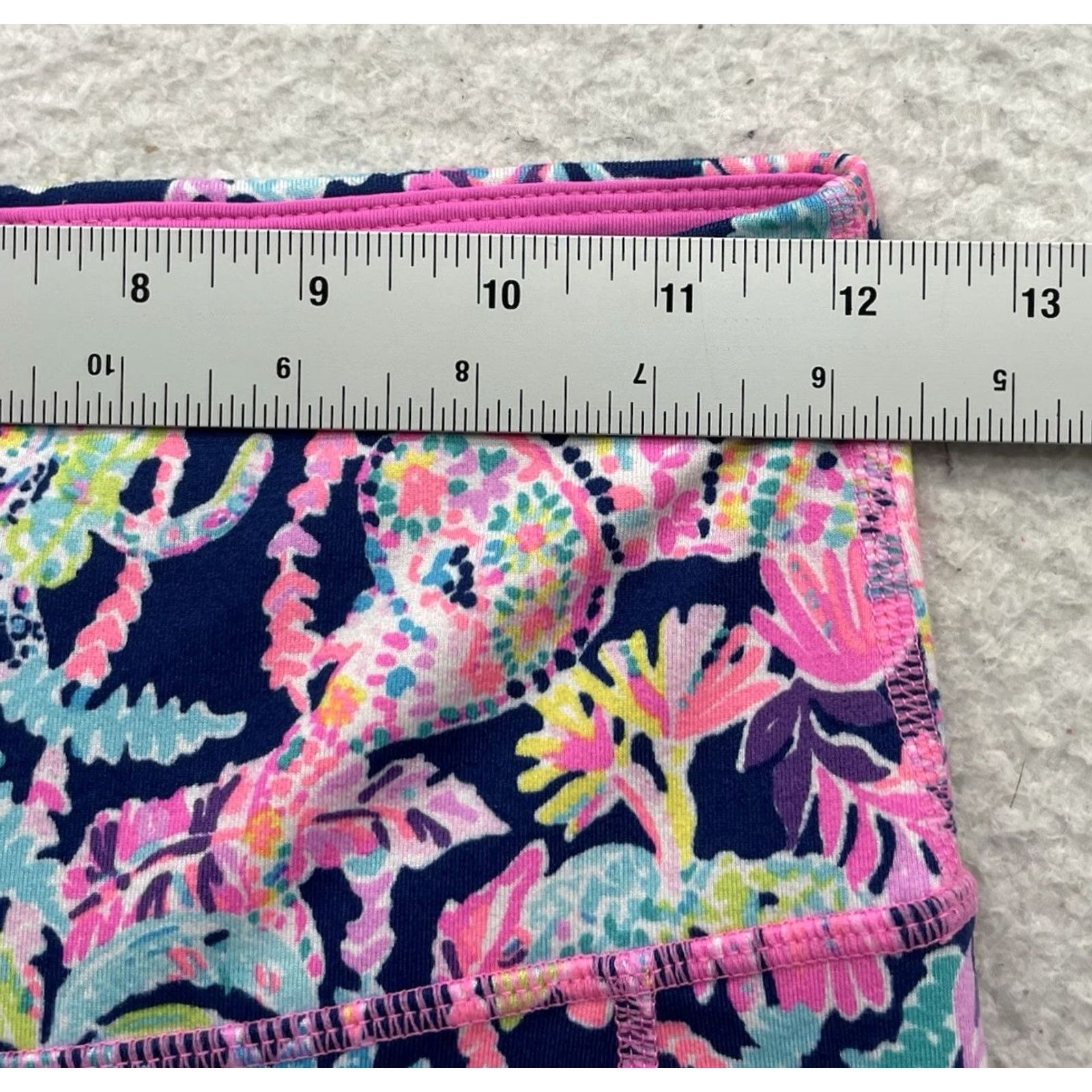 Lilly Pulitzer Lilly Pulitzer Leggings Womens Small 21" Luxletic Weekender Cropped Multicolor Floral Athletic Skinny 21 in Inseam Womens Size 28" / US 6 / IT 42 - 7 Thumbnail