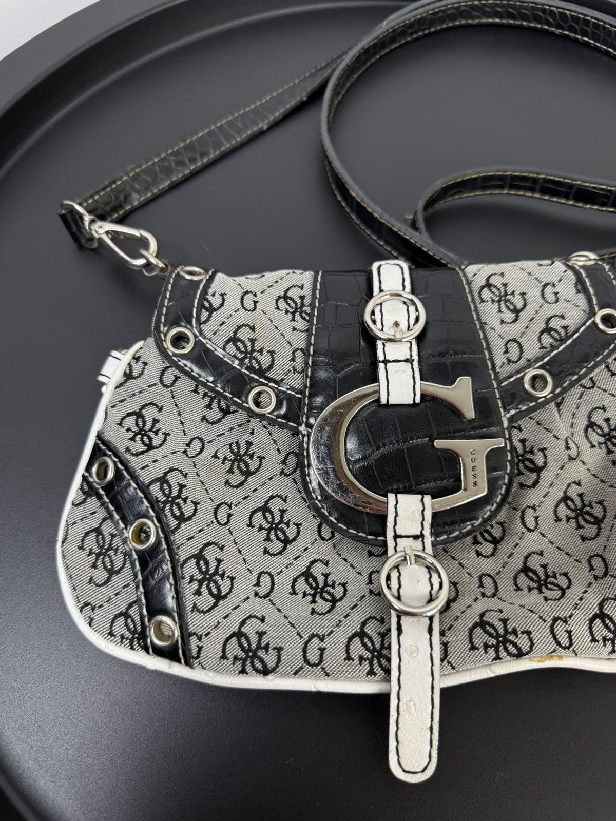 Guess Guess VNTG Y2K Monogram Mini Shoulder Bag Messenger Size ONE SIZE - 6 Thumbnail