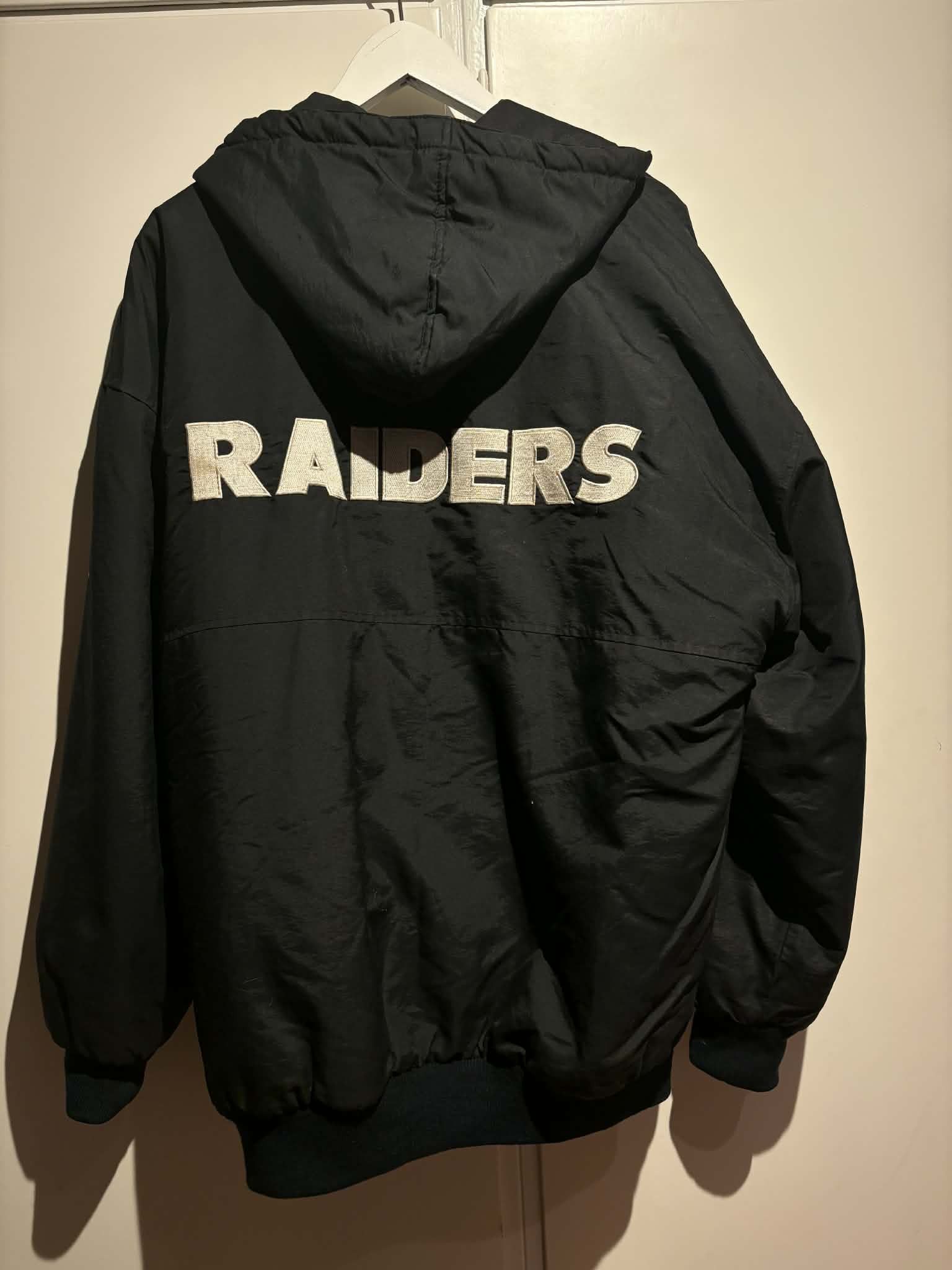 Starter Oakland Raiders Vintage Starter jacket Size US L / EU 52-54 / 3 - 6 Thumbnail