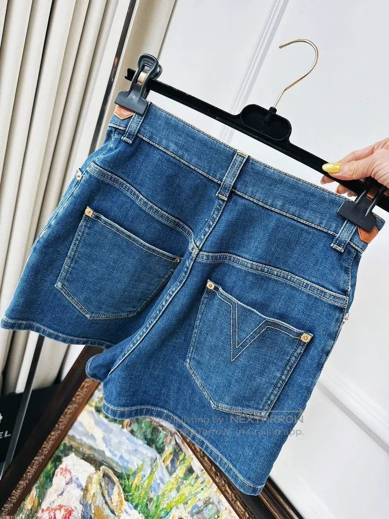 Louis Vuitton Louis Vuitton Blue Denim Shorts Size 33" - 2 Thumbnail
