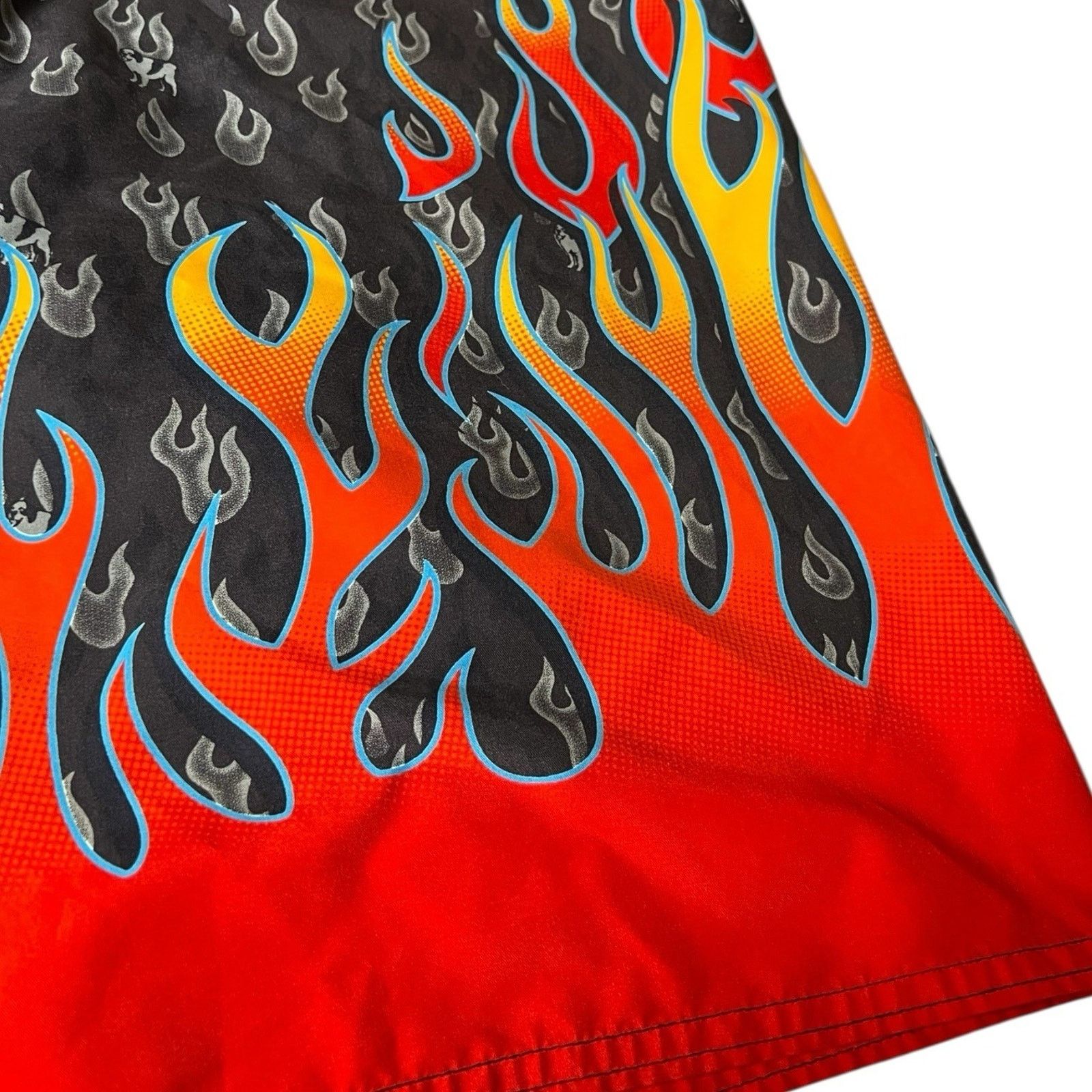 Big Dogs VTG BIG DOGS Shorts Men 5X Multicolor Flames Swim Trunks AOP Size US 44 / EU 60 - 6 Thumbnail