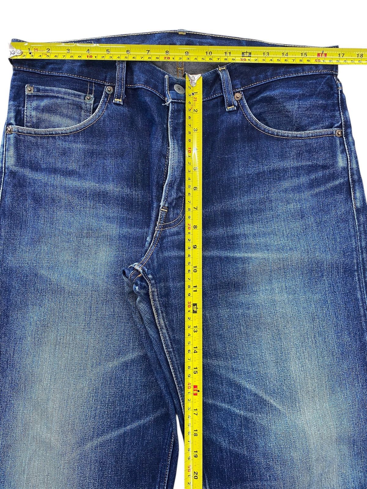 Levi's Levi’s Blue Wash Whiskered Style Straight Leg Jean Size US 34 / EU 50 - 6 Thumbnail