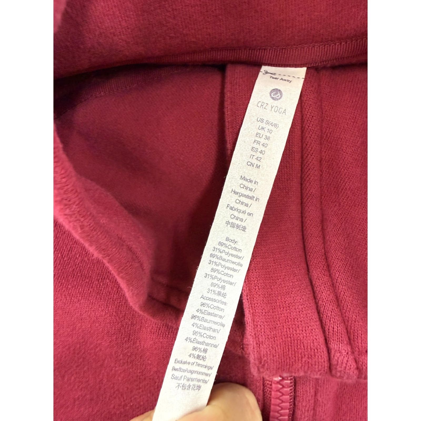 Vintage CRZ YOGA Sweatshirt Womens S Red Fleece 1/2 Zip Mock Neck Cropped Pullover Size S / US 4 / IT 40 - 5 Thumbnail