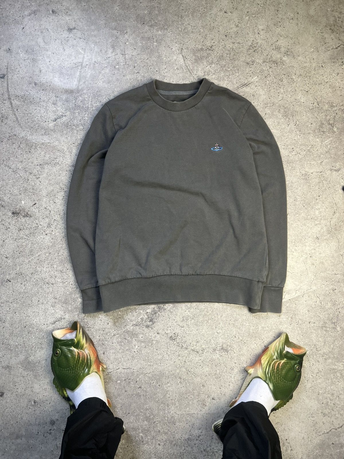 Vivienne Westwood Vintage Vivienne Westwood Sweatshirt Orb Logo Basic Pullover Size US M / EU 48-50 / 2 - 1 Thumbnail