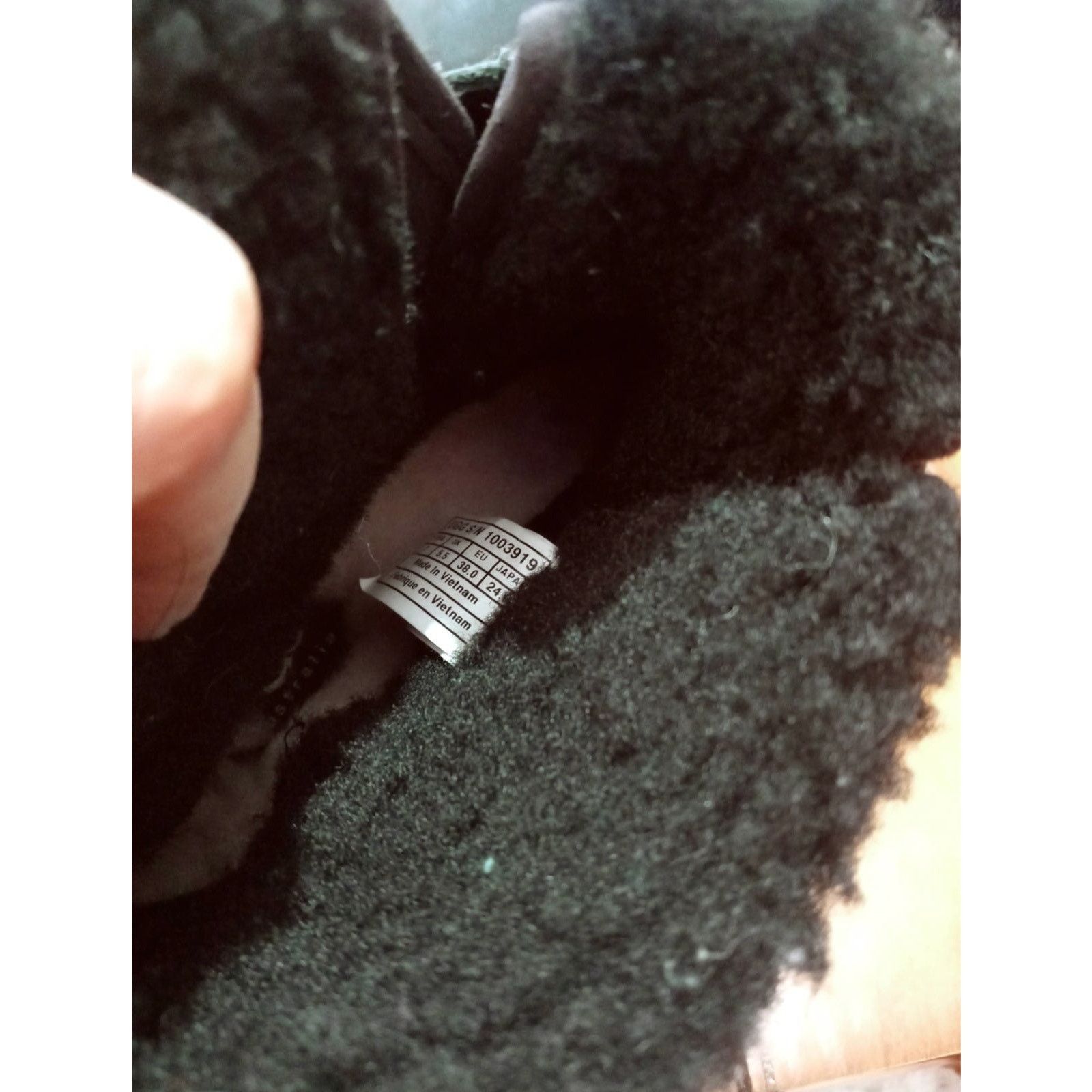 Ugg UGG Australia Jocelin Black Suede Sheepskin Lined Boots 7 Size US 7 / IT 37 - 7 Thumbnail