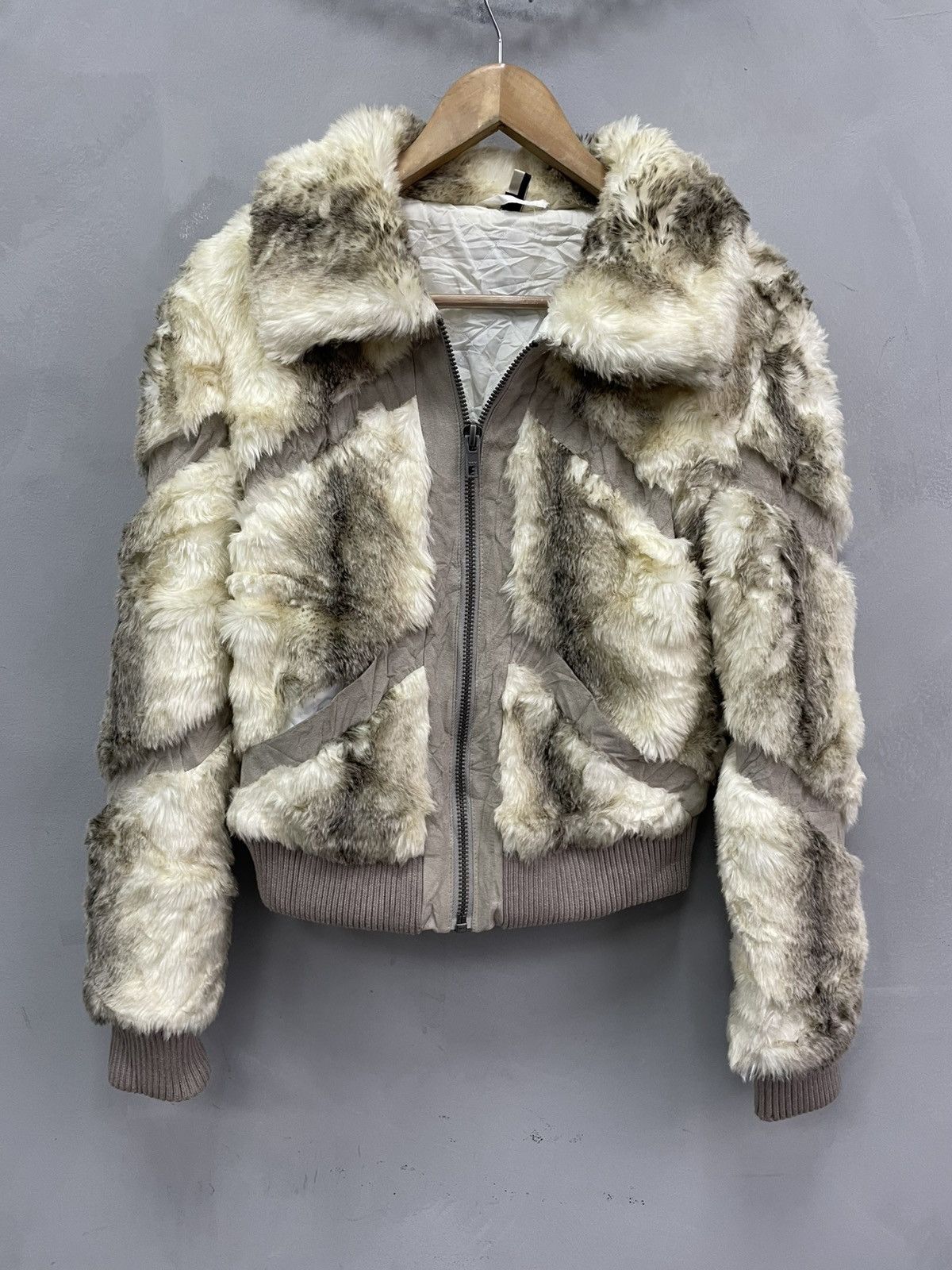 If Six Was Nine If six was nine bomber fur jacket japanese yohji yamamoto Size US S / EU 44-46 / 1 - 1 Thumbnail