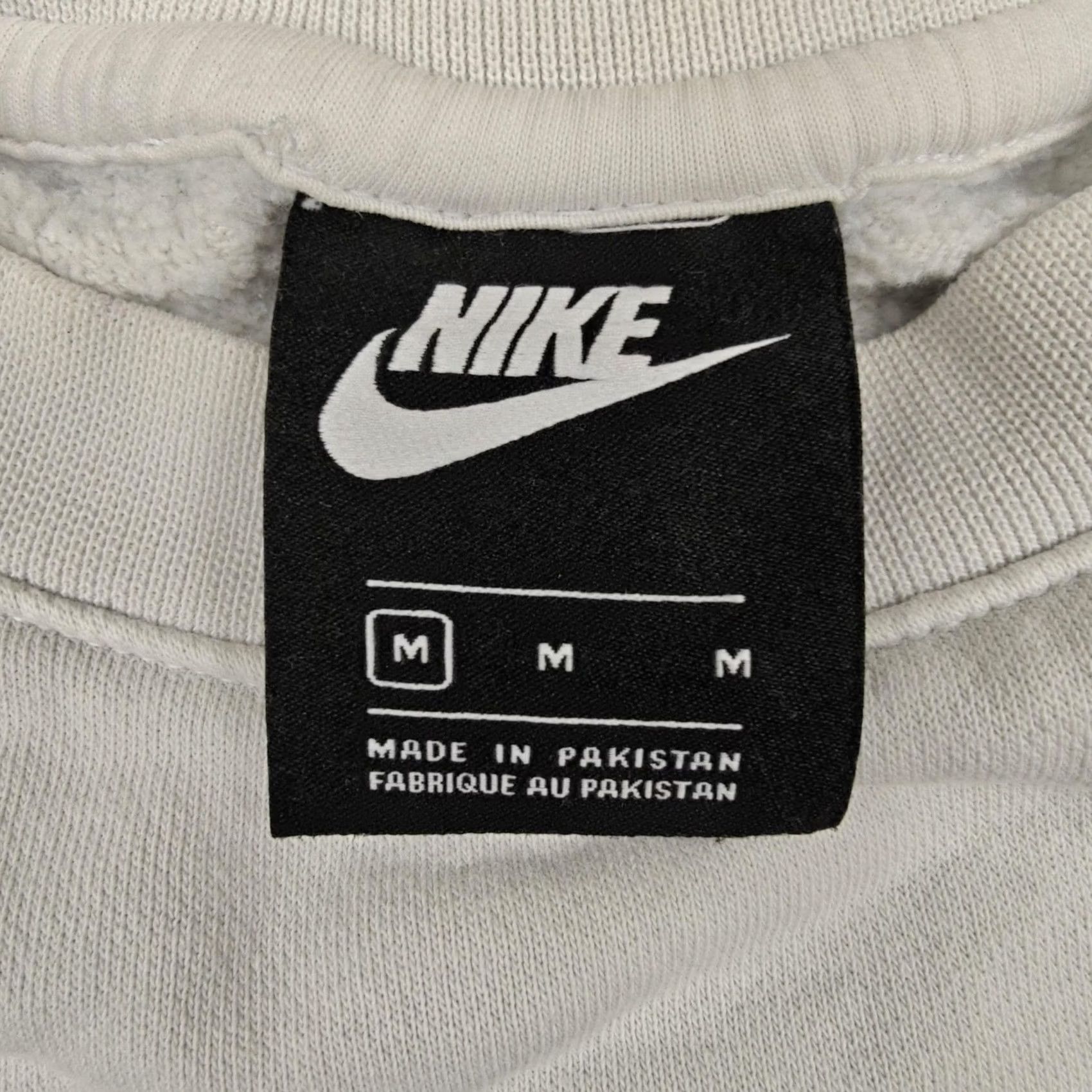 Nike Nike Sweatshirt Womens M White Crewneck Just Do It Graphic Fleece Pullover Size M / US 6-8 / IT 42-44 - 3 Thumbnail