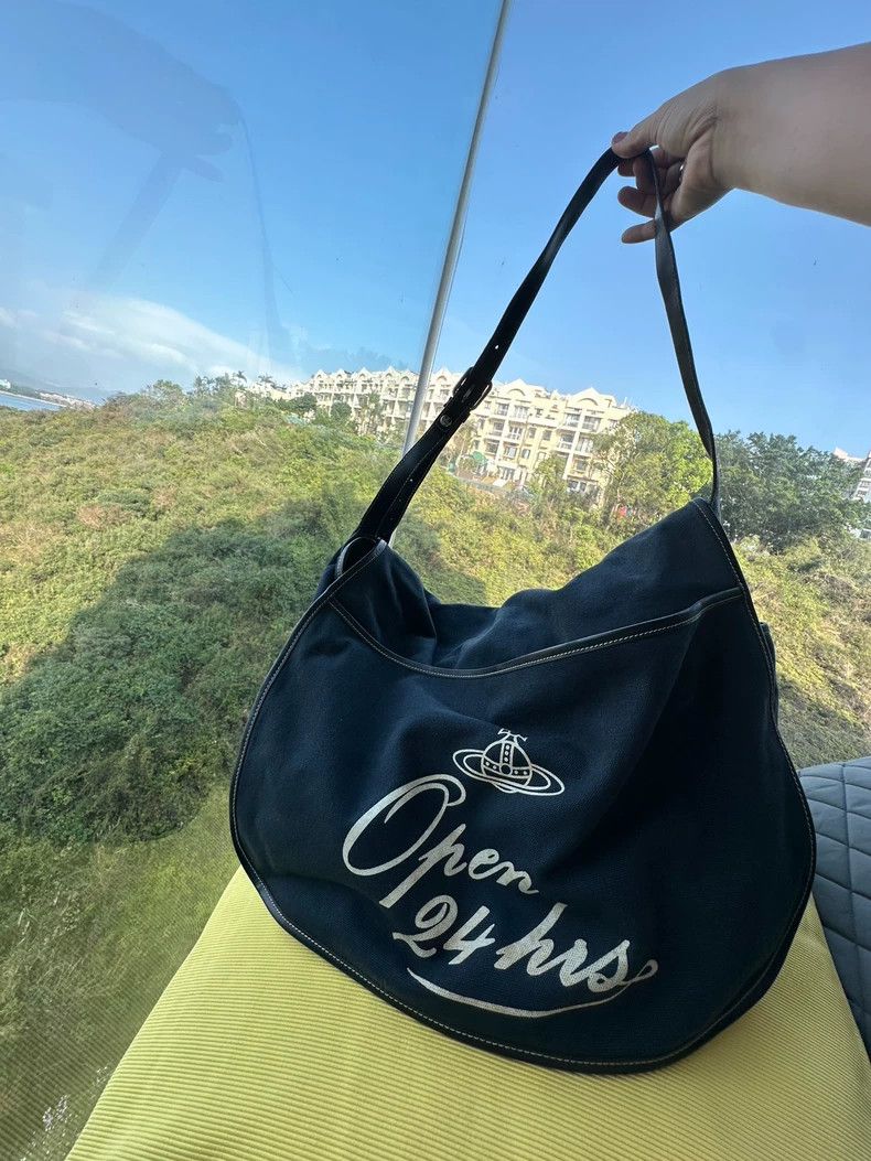 Vivienne Westwood Vivienne Westwood size os A bag that has been stolen and le Size ONE SIZE - 1 Thumbnail