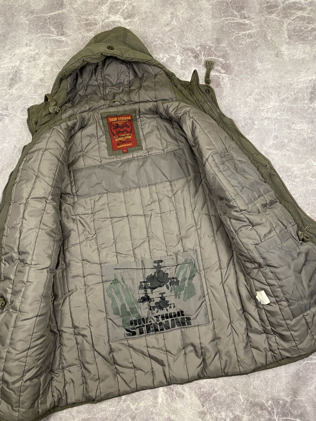 Other Thor Steinar Multipocket Khaki Military Style Parka Size: L Size US L / EU 52-54 / 3 - 9 Thumbnail