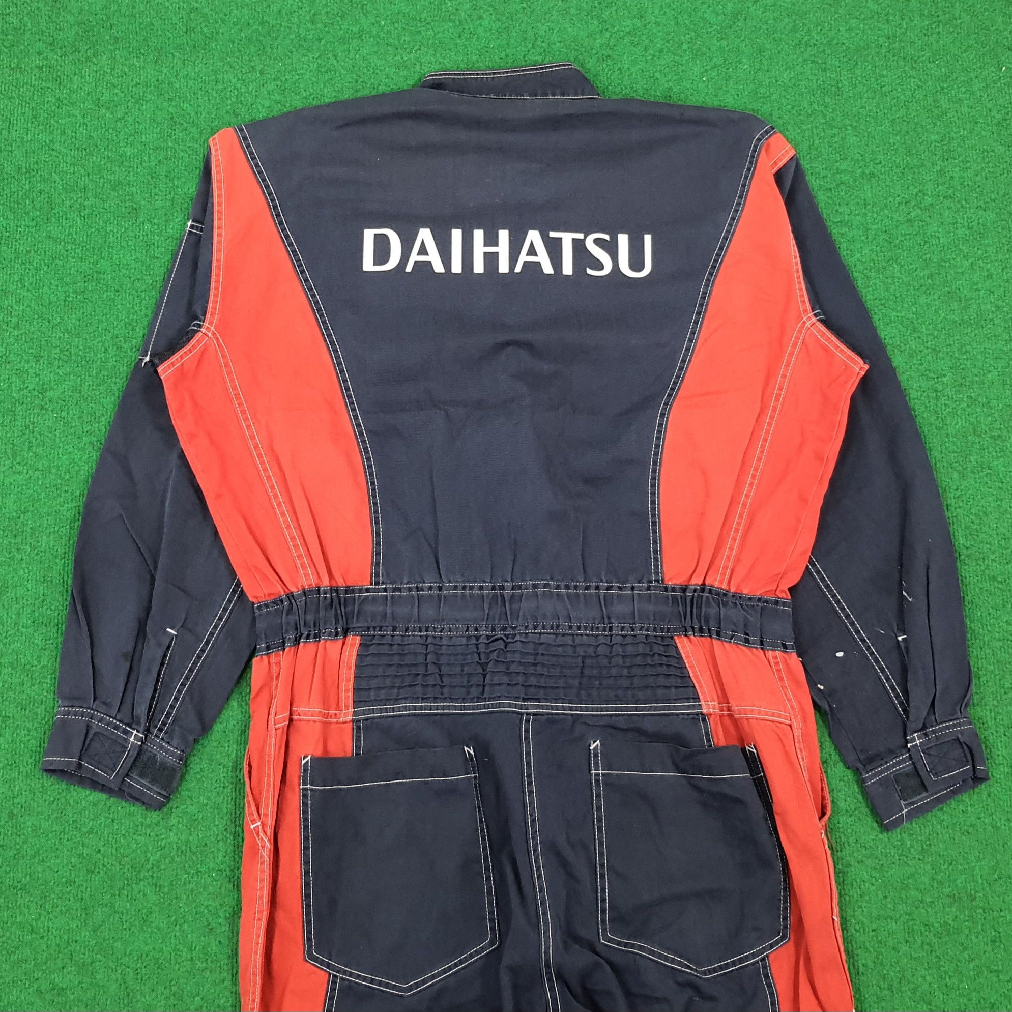Japanese Brand × Vintage Vintage DAIHATSU Japan Motorsports Coverall Size US XL / EU 56 / 4 - 1 Thumbnail