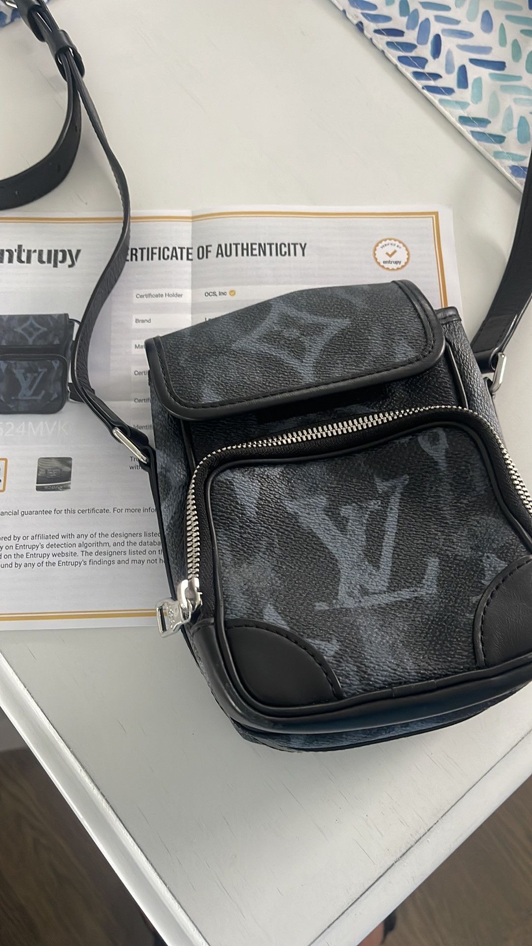 Louis Vuitton Louis Vuitton Amazone Size ONE SIZE - 1 Thumbnail