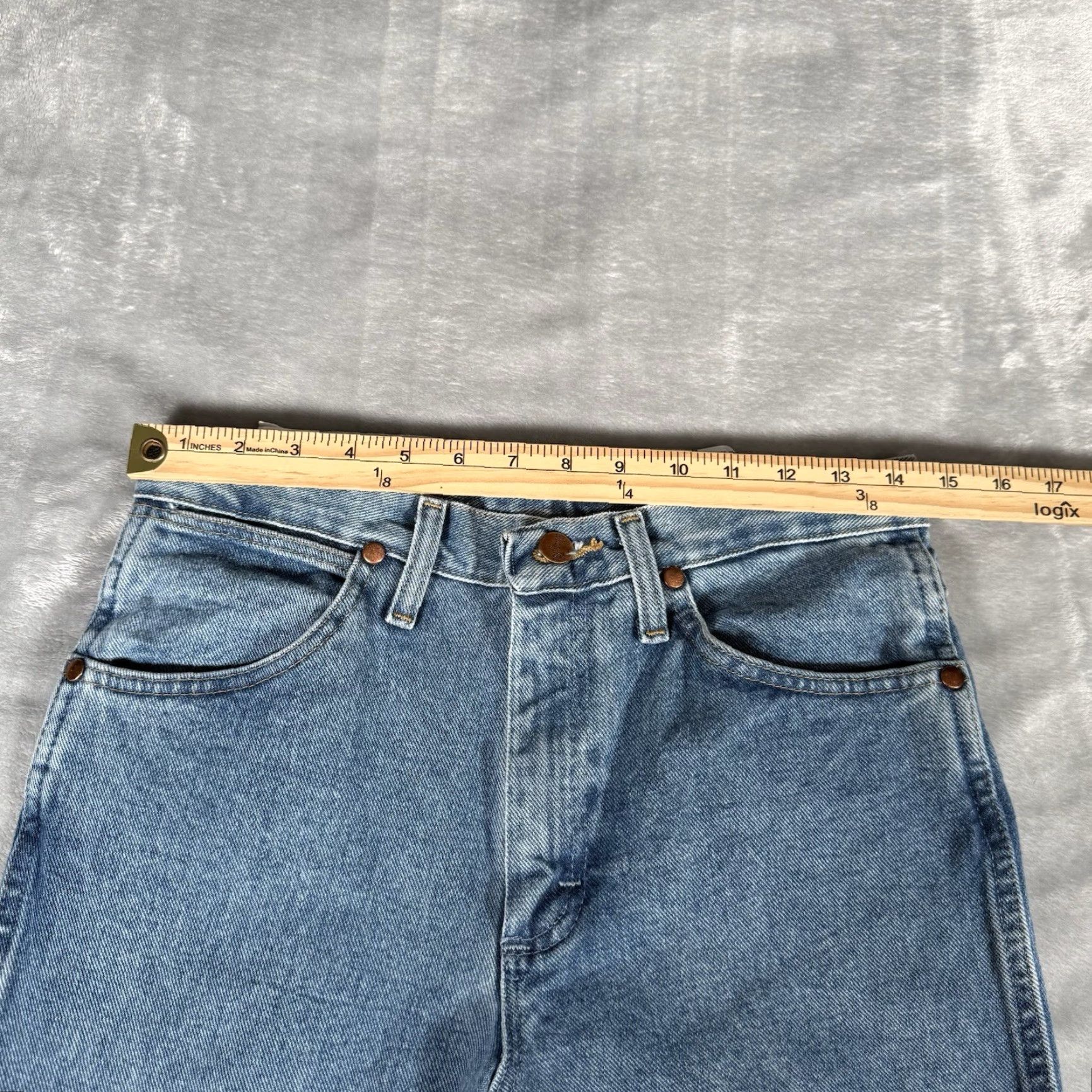 Wrangler Wrangler Cowboy Cut Slim Jeans Mens 28x30 Light Wash A102 NEW Size US 28 / EU 44 - 7 Thumbnail