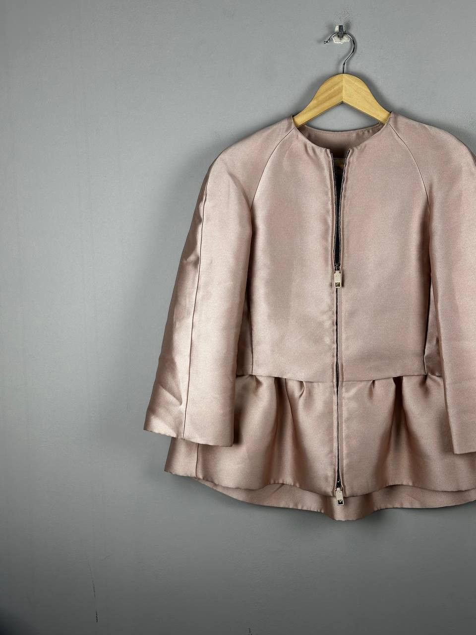 Valentino Valentino Sub Zero Couture 2013 Luxury Satine Down Jacket Size S / US 4 / IT 40 - 2 Thumbnail
