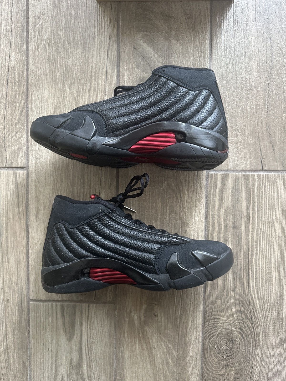 Jordan Brand Jordan 14 Last Shot 2018 Size US 8.5 / EU 41-42 - 2 Thumbnail