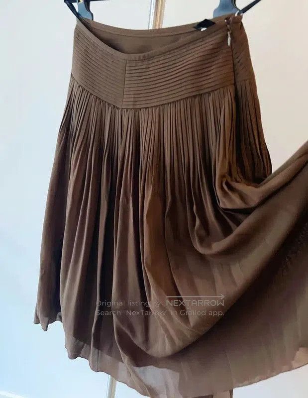 Lanvin Lanvin Brown Pleated Short Skirt for Women . Size 23" - 3 Thumbnail