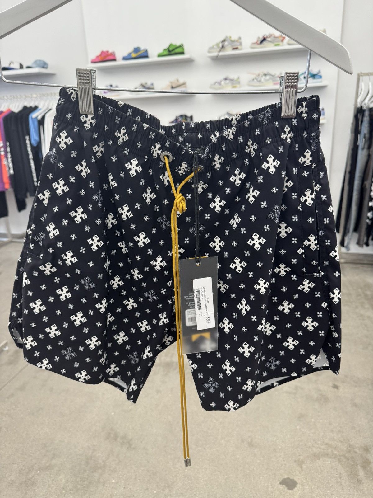 Rhude Rhude Cross Bandana Swim Short Black Size US 30 / EU 46 - 1 Thumbnail