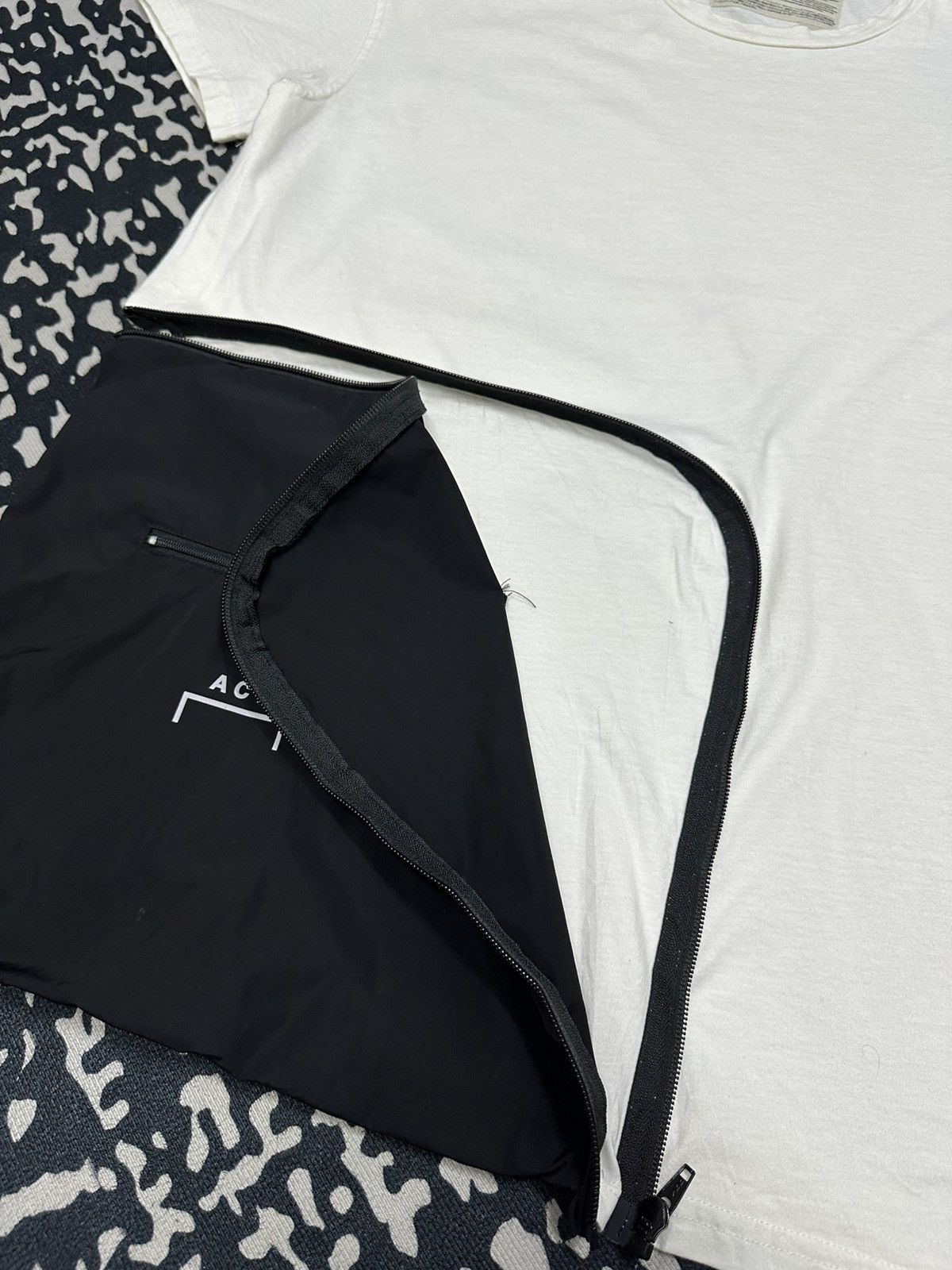 A-COLD-WALL* A-Cold-Wall* Zipper Pocket Tee Size US L / EU 52-54 / 3 - 6 Thumbnail