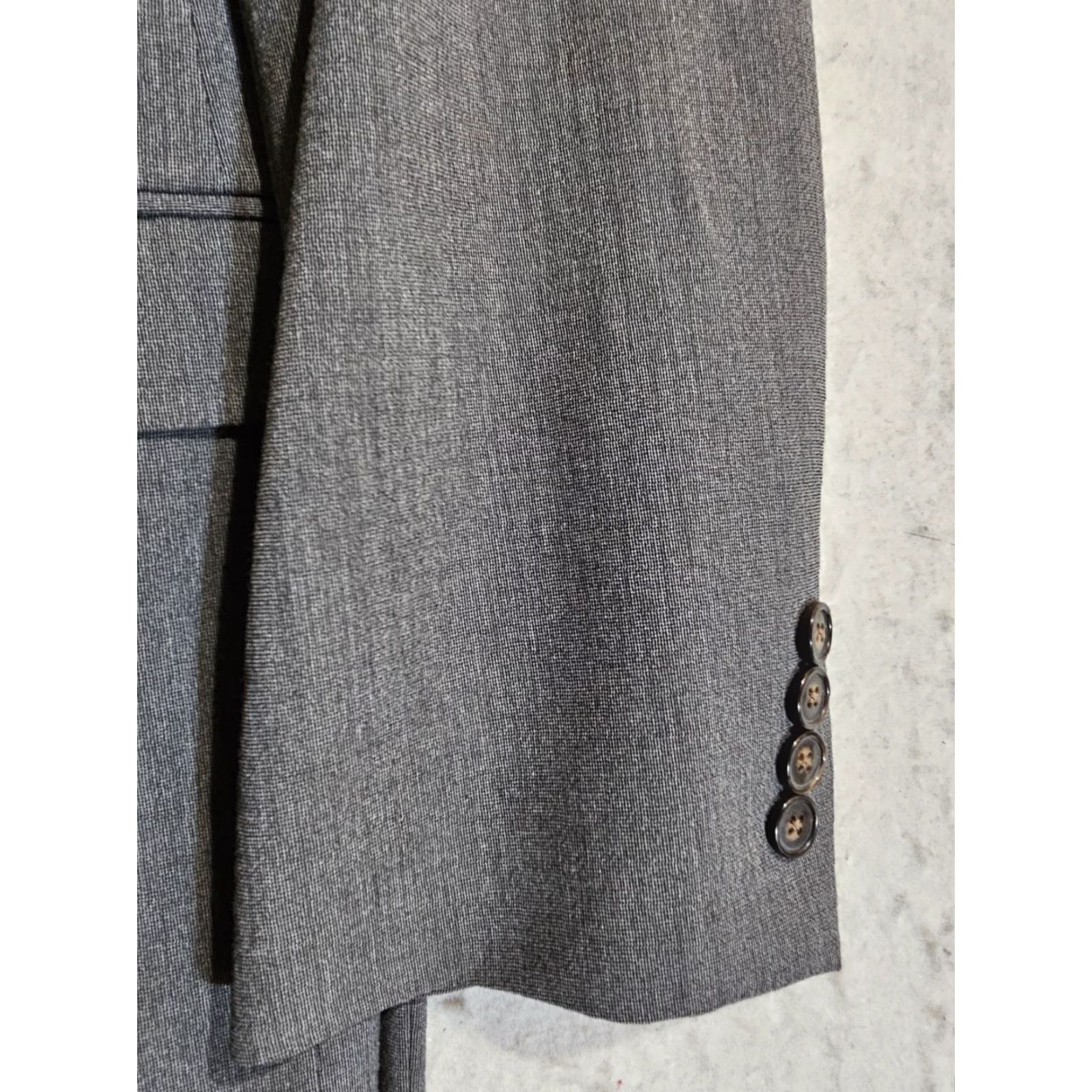 Chaps VINTAGE CHAPS By RALPH LAUREN Signature 2 Pc Solid Grey Suit Mens Sz 42 Reg 36x30 Pants Size 42R - 7 Thumbnail