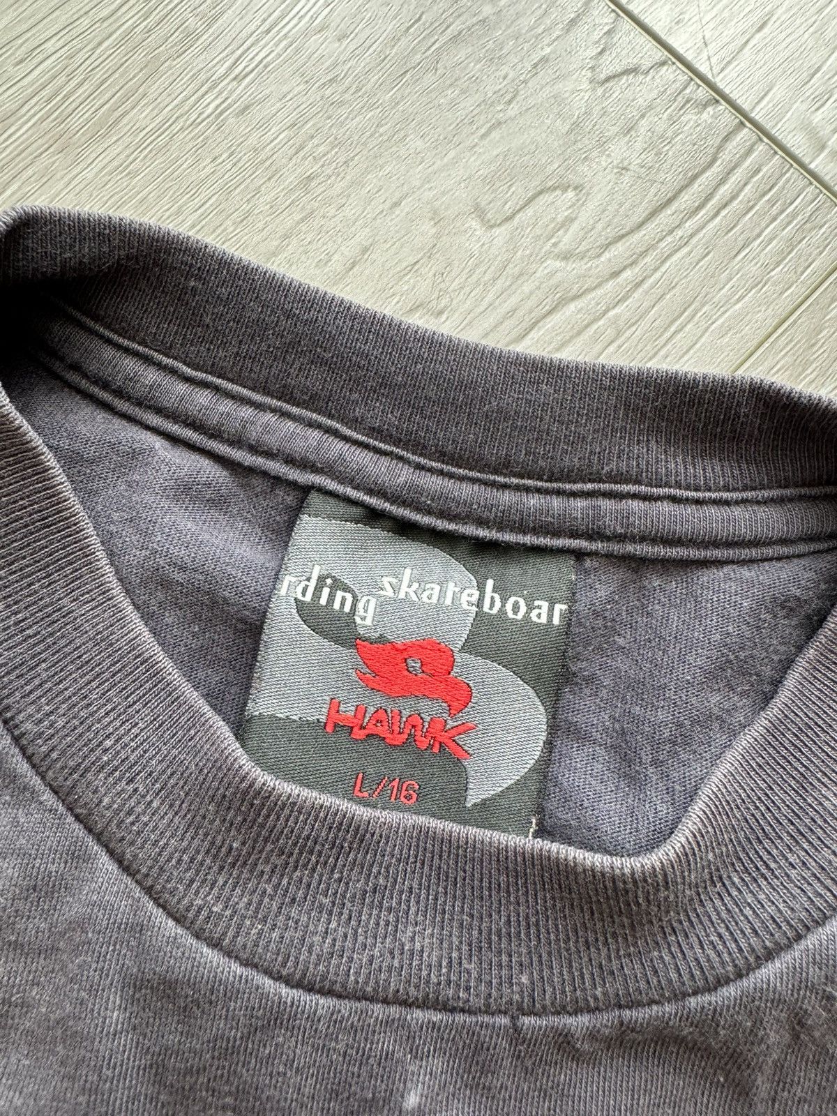 Tony Hawk × Vintage Vintage Birdhouse Tony Hawk 2000’s Tshirt Size US L / EU 52-54 / 3 - 4 Thumbnail