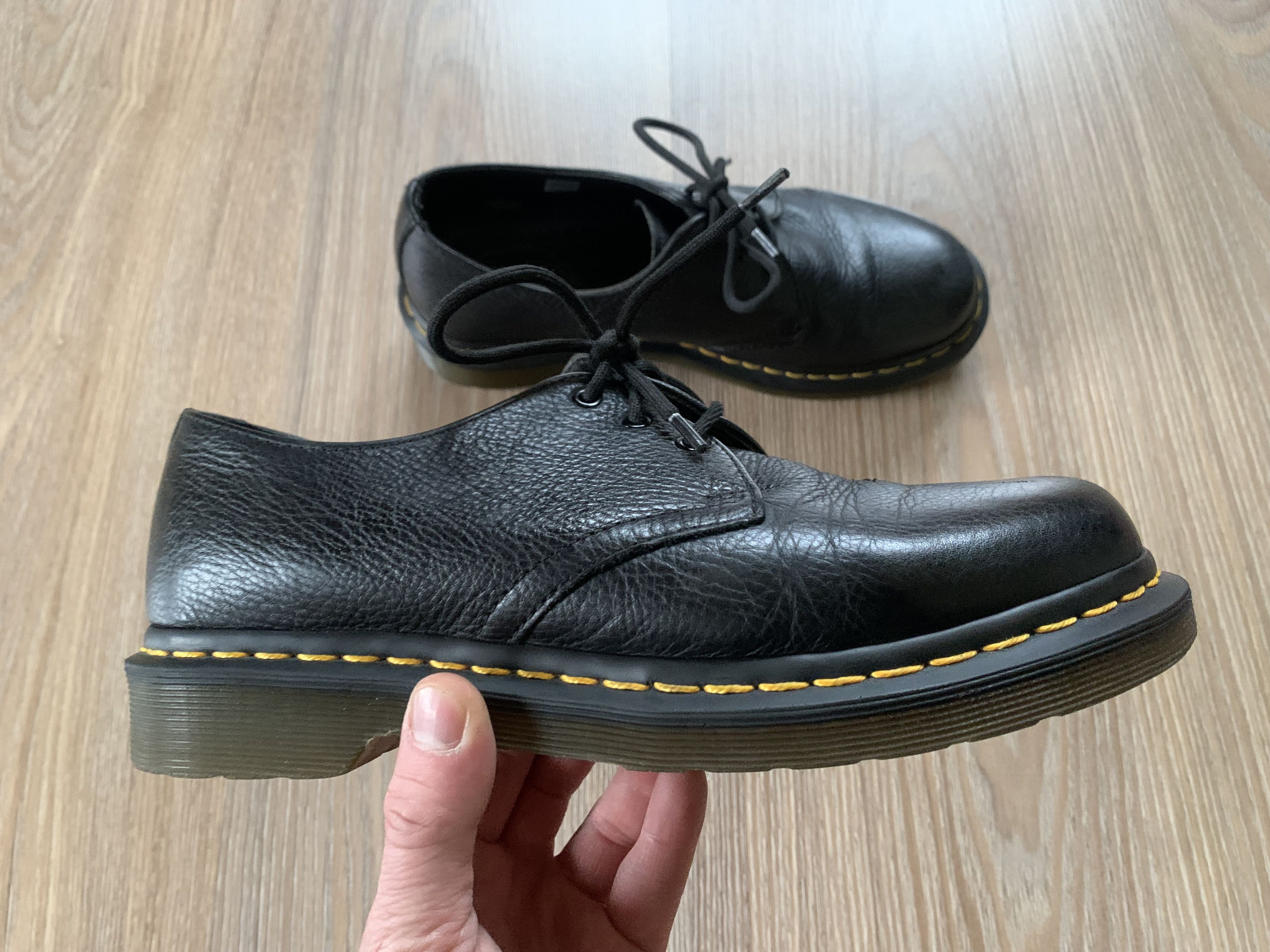 Dr. Martens Dr. Martens 1461 Black Smooth Leather Shoes Size US 6 / EU 39 - 3 Thumbnail