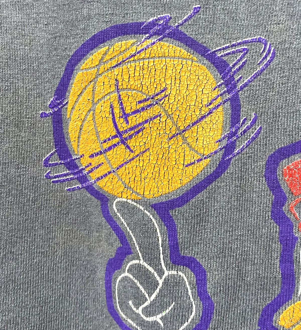 Giant × StraightFaded × Vintage Daffy duck good faded by giant 1993 vintage vtg loone tunes Size US M / EU 48-50 / 2 - 3 Thumbnail