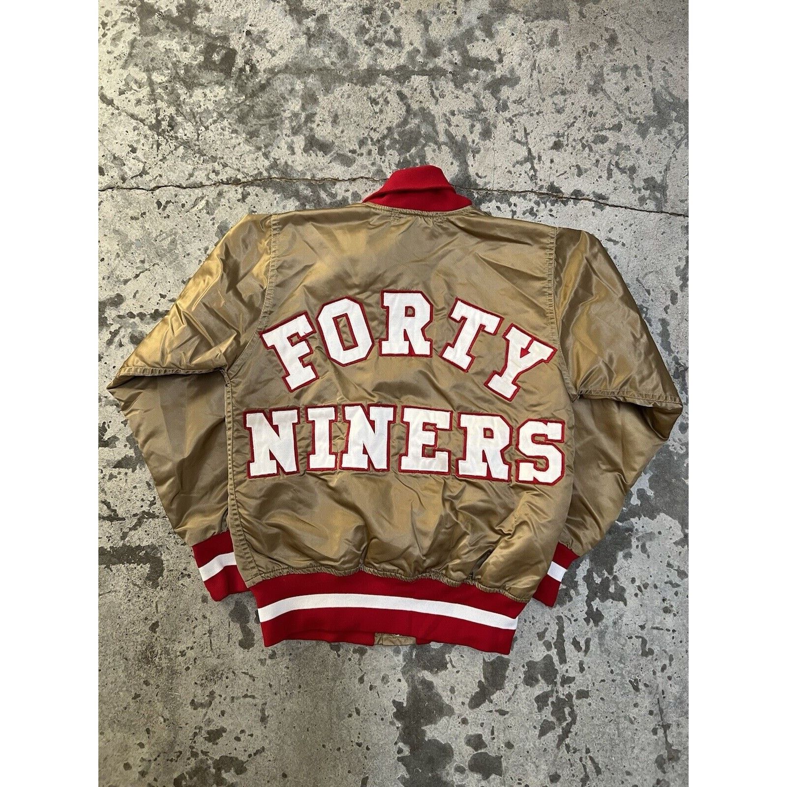 Wilson San Francisco 49ers mens Forty Throwback Gold Red satin Size US S / EU 44-46 / 1 - 1 Thumbnail